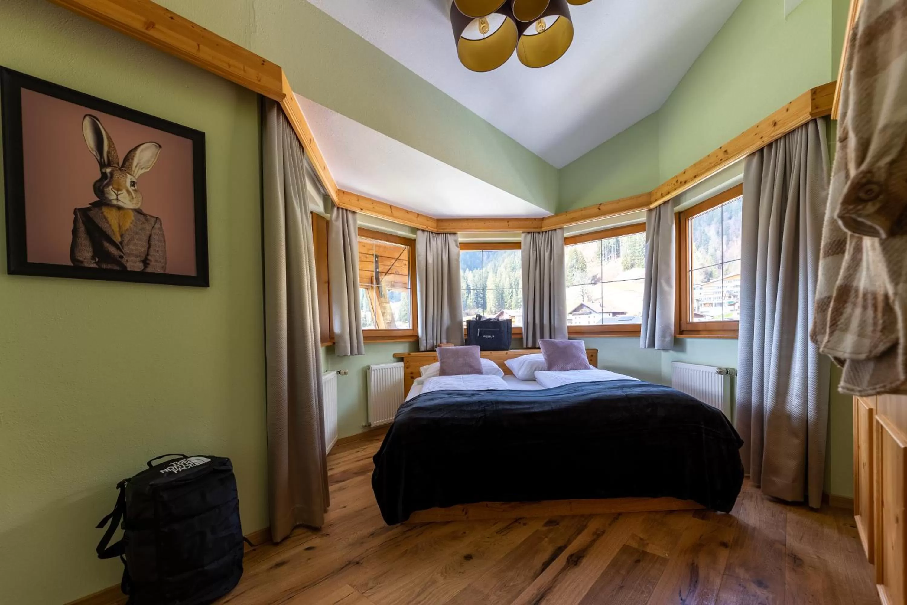 Bedroom, Bed in Wellness Aparthotel "Lechlife" incl Pool - 400m zum LIFT