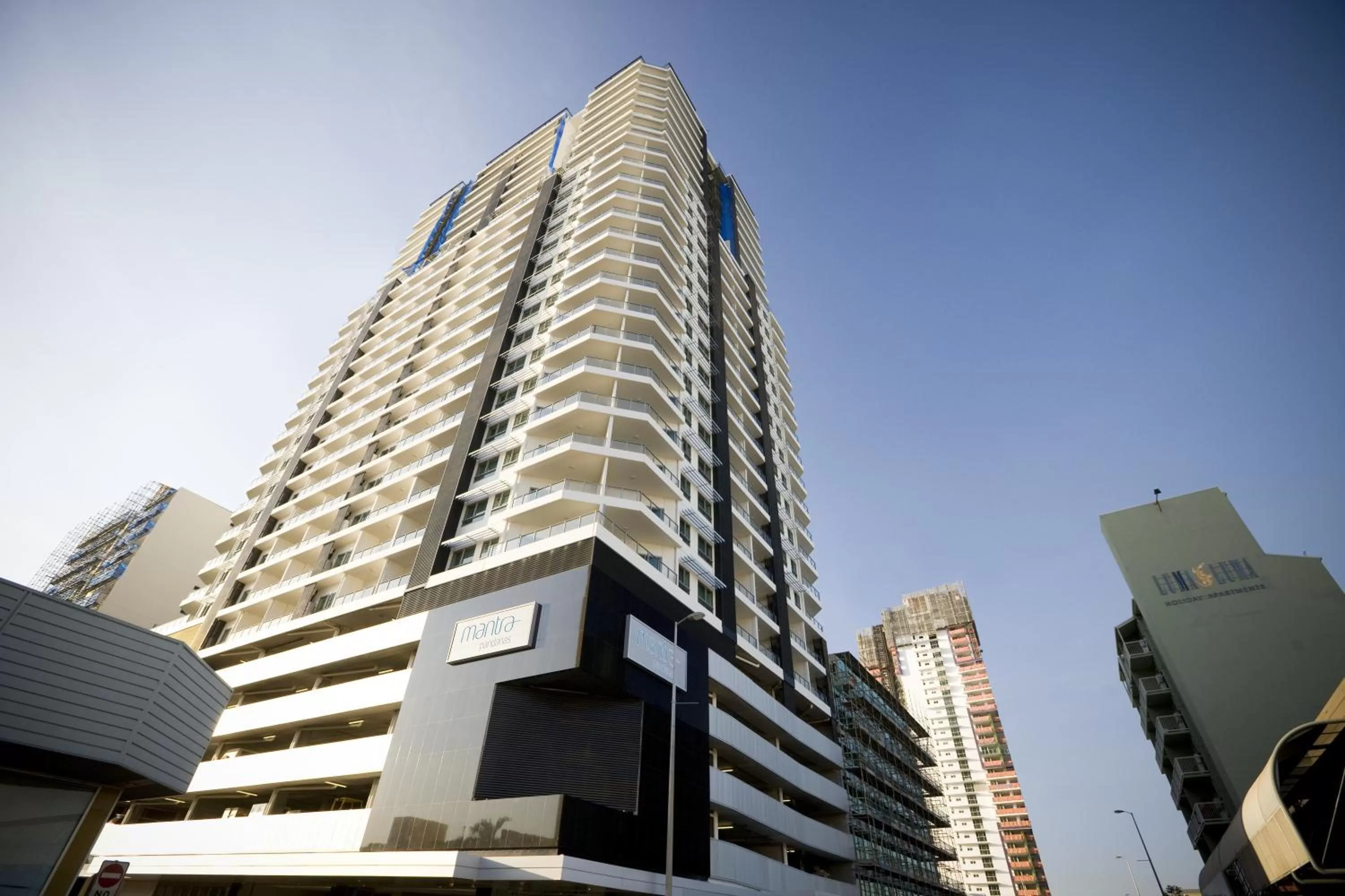 Property building in Mantra Pandanas