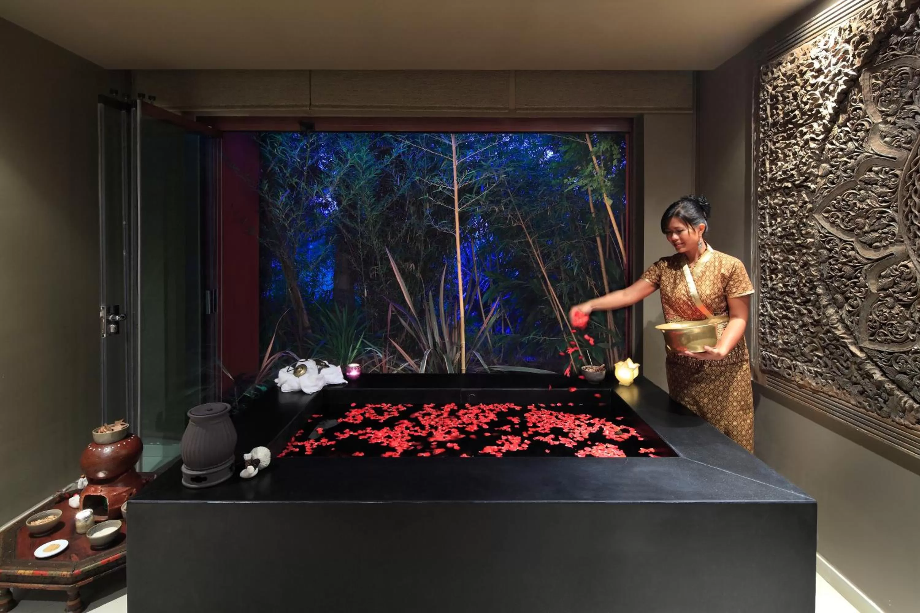 Hot Spring Bath in Asia Gardens Hotel & Thai Spa, a Royal Hideaway Hotel