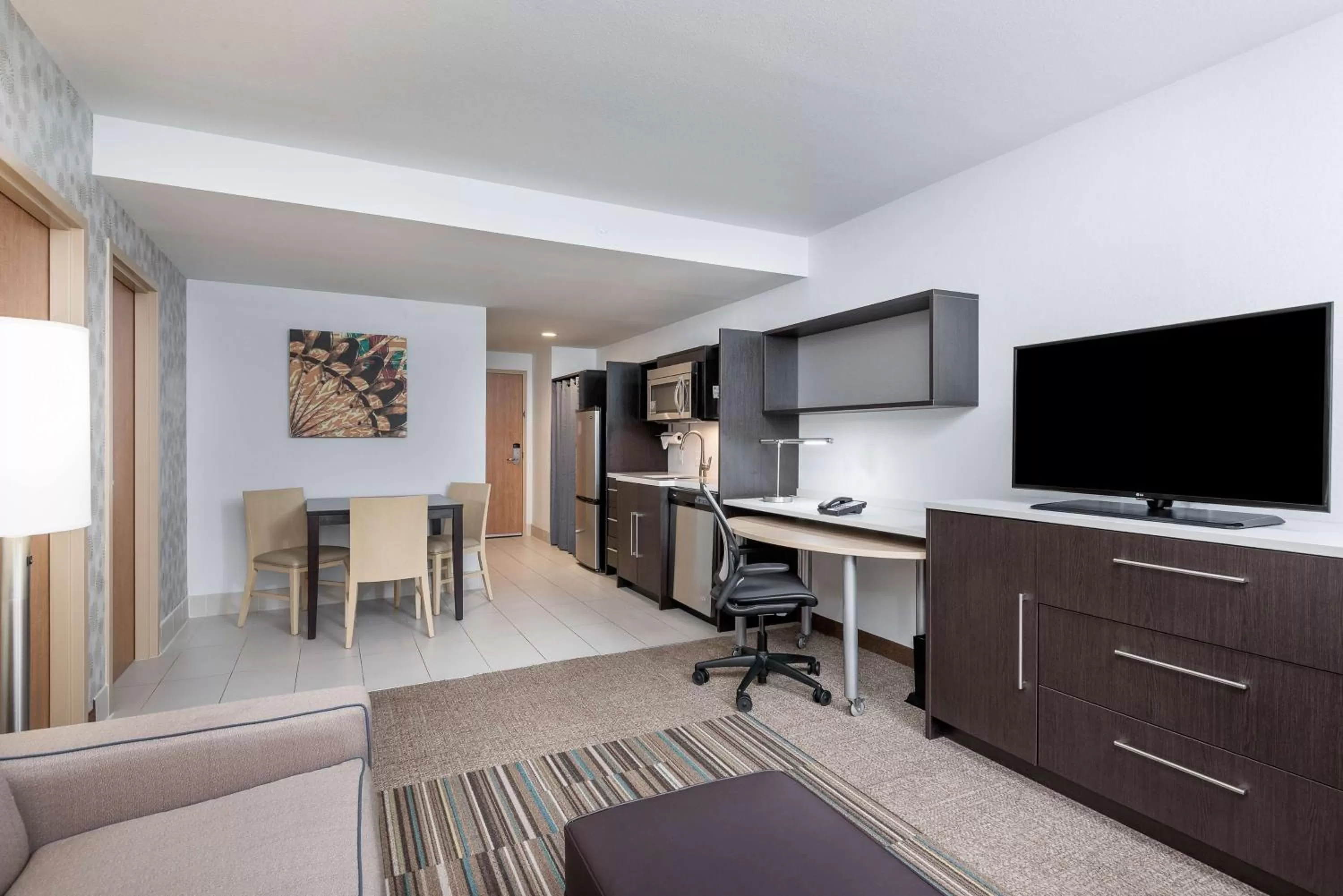 Bedroom in Home2 Suites By Hilton Ft. Lauderdale Airport-Cruise Port