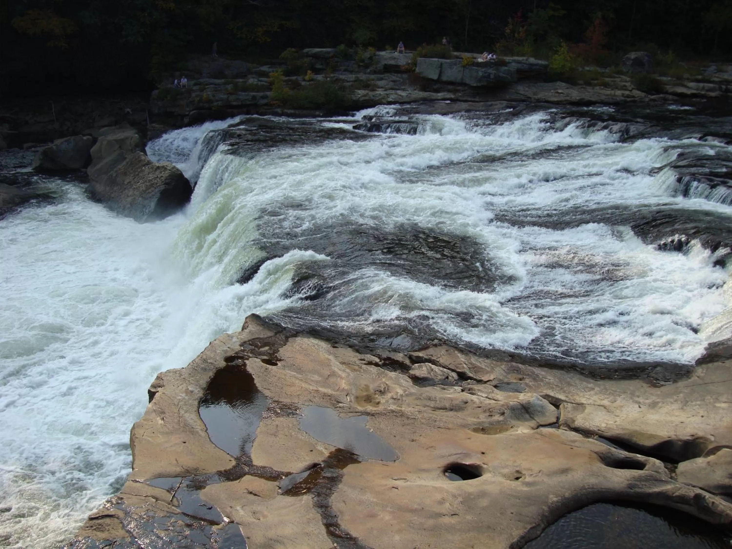 Nearby landmark, Beach in Melody Motor Lodge