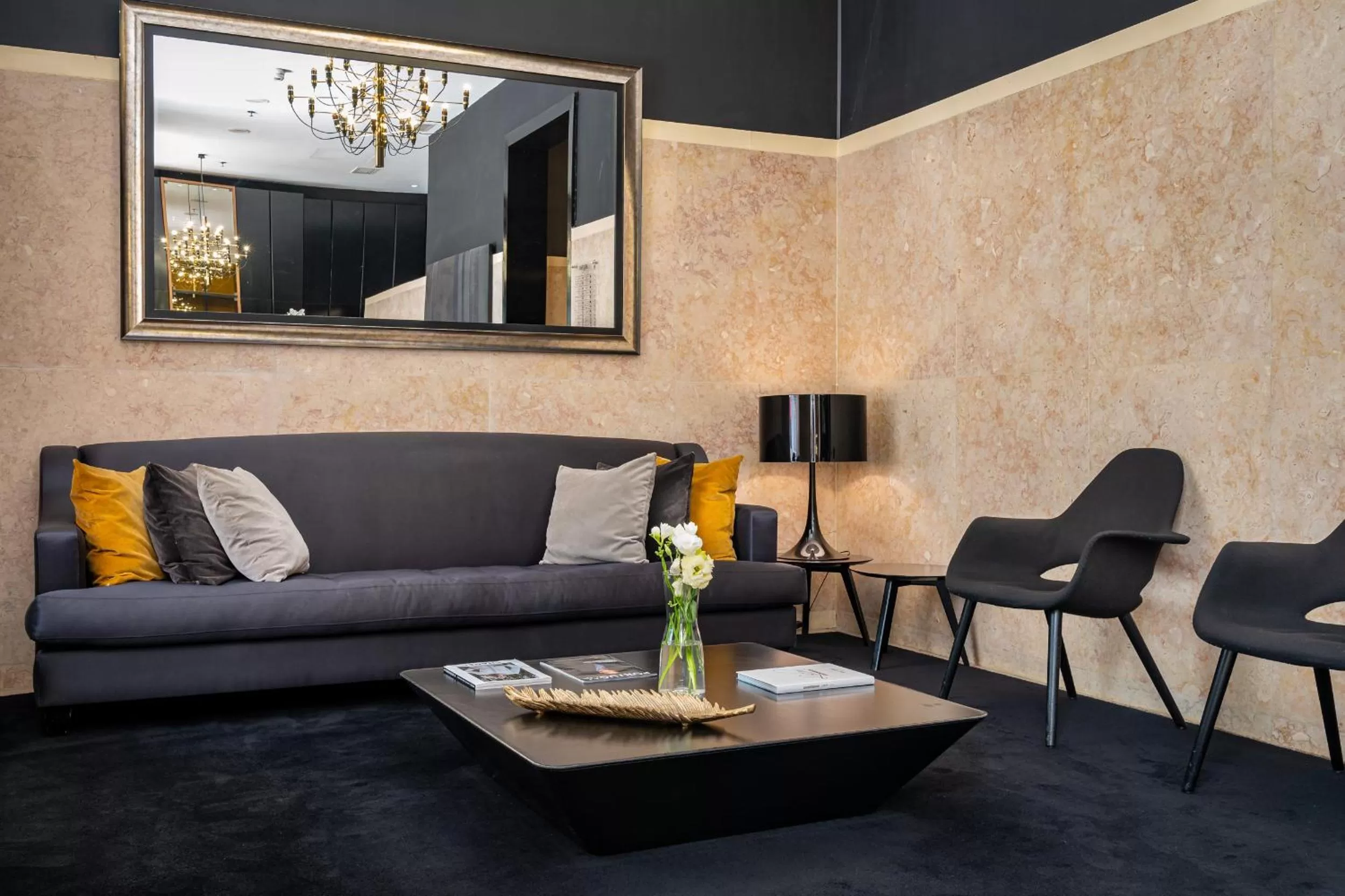 Lobby or reception in Hotel do Chiado