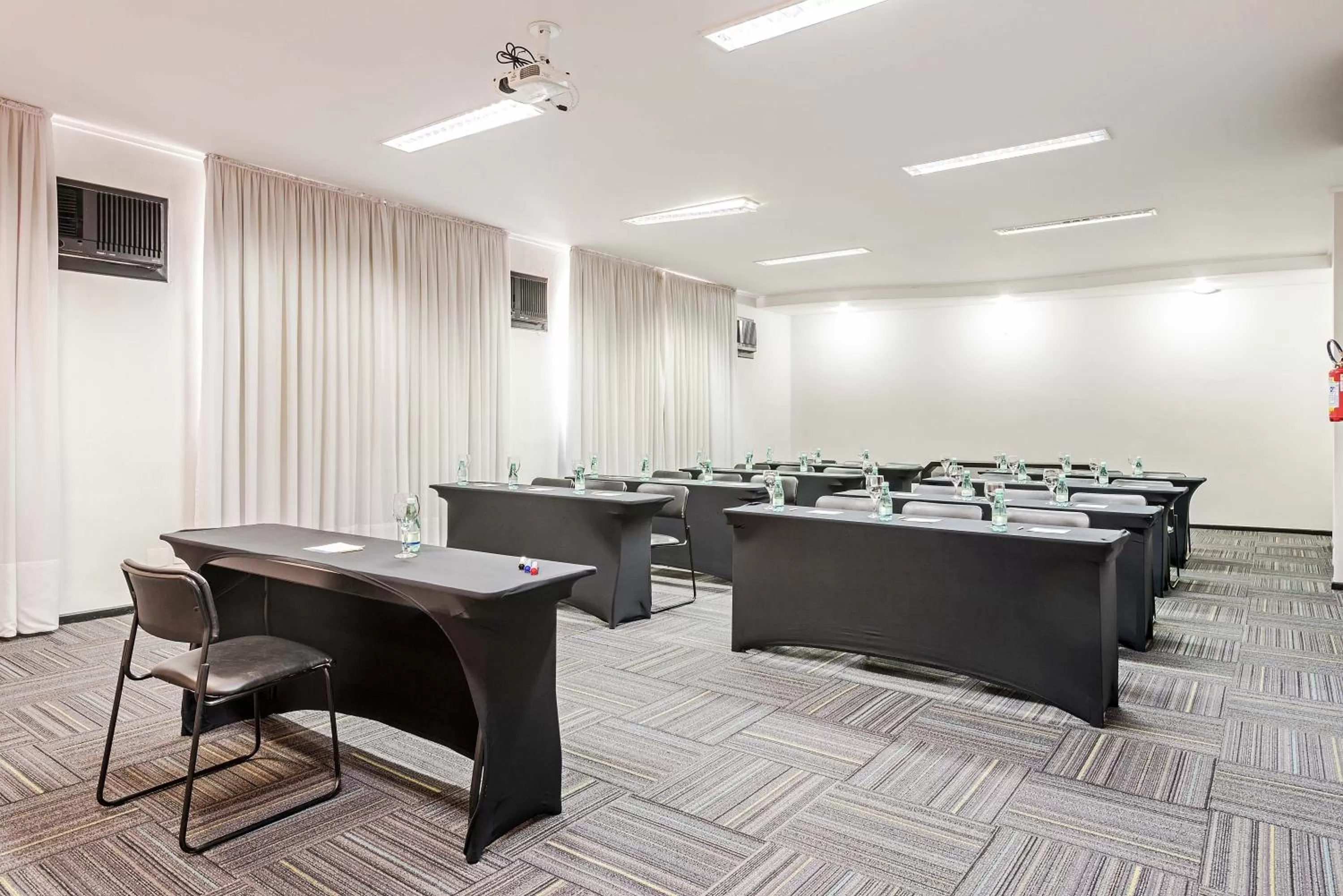 Business facilities in Rede Andrade Braz