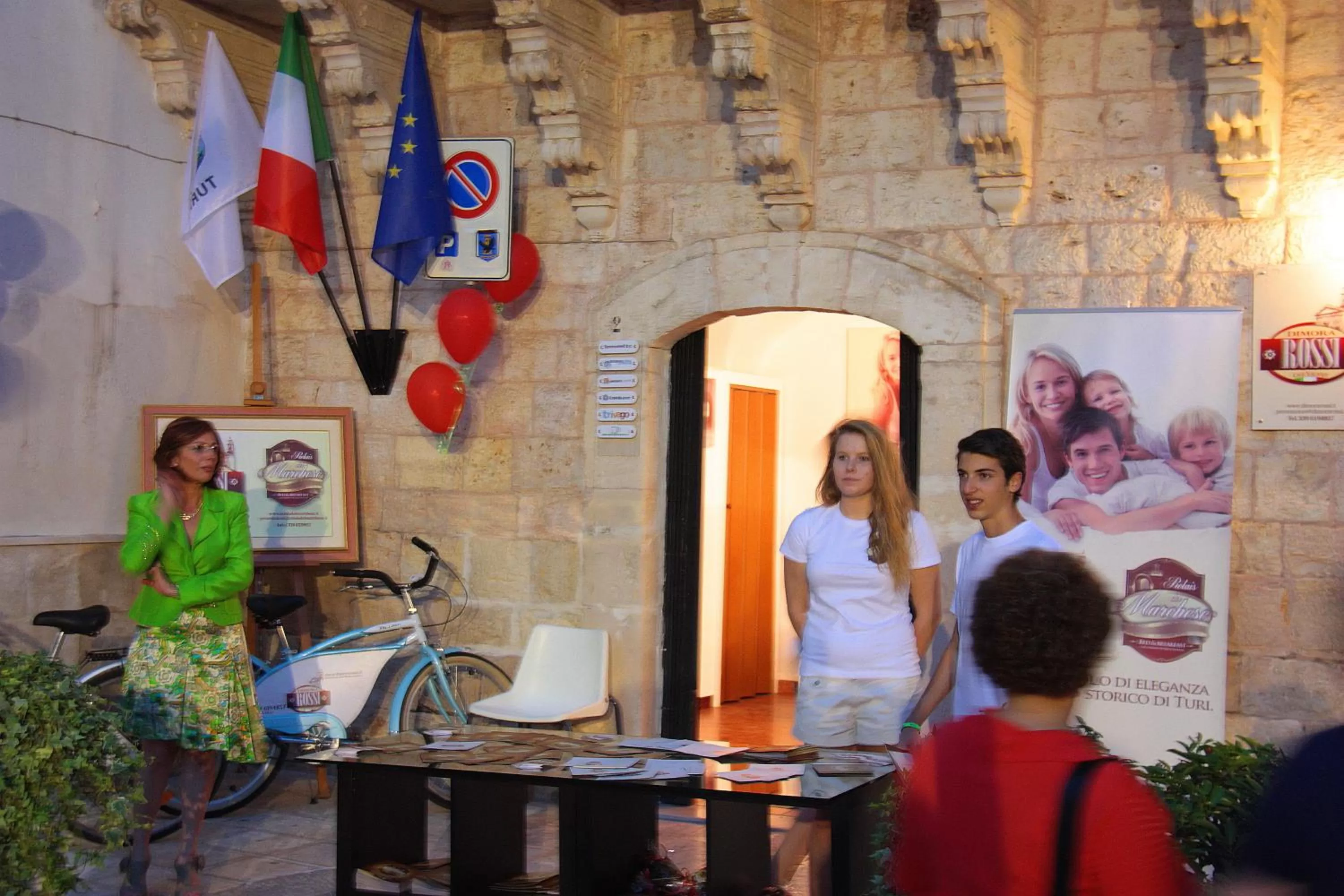 Lobby or reception in Albergo Diffuso Dimora Rossi B&B