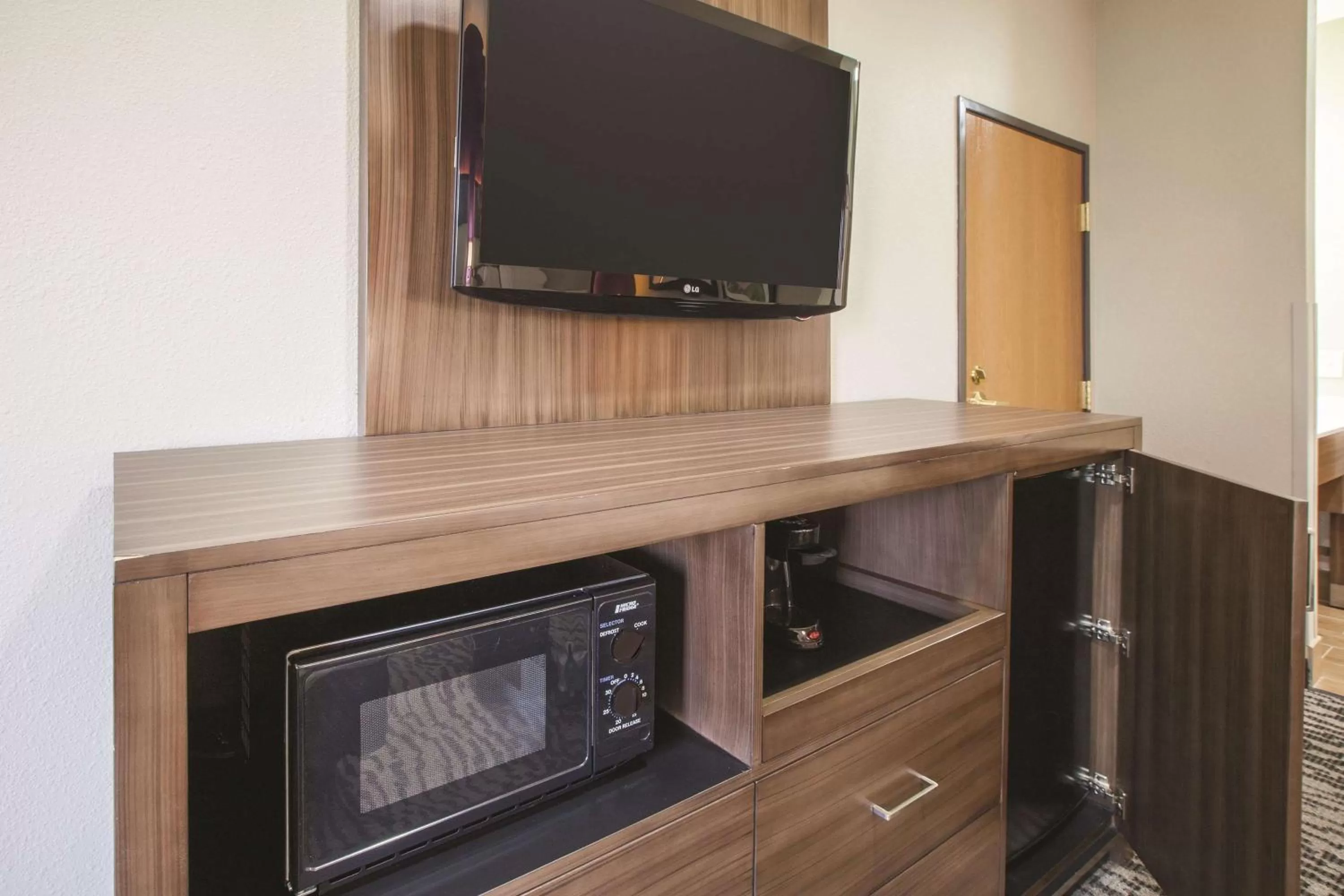 Photo of the whole room in La Quinta by Wyndham NW Tucson Marana