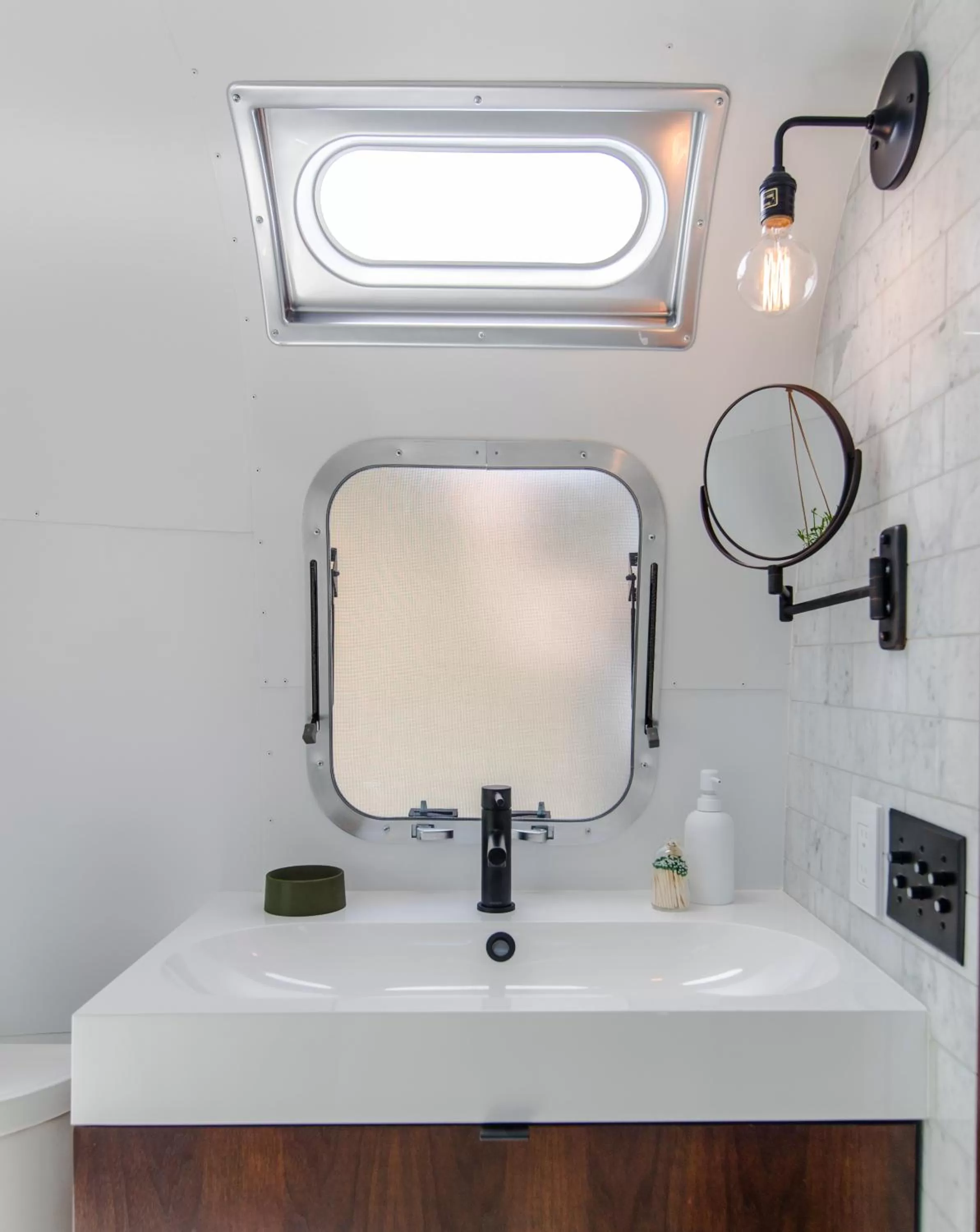 Bedroom in AutoCamp Yosemite