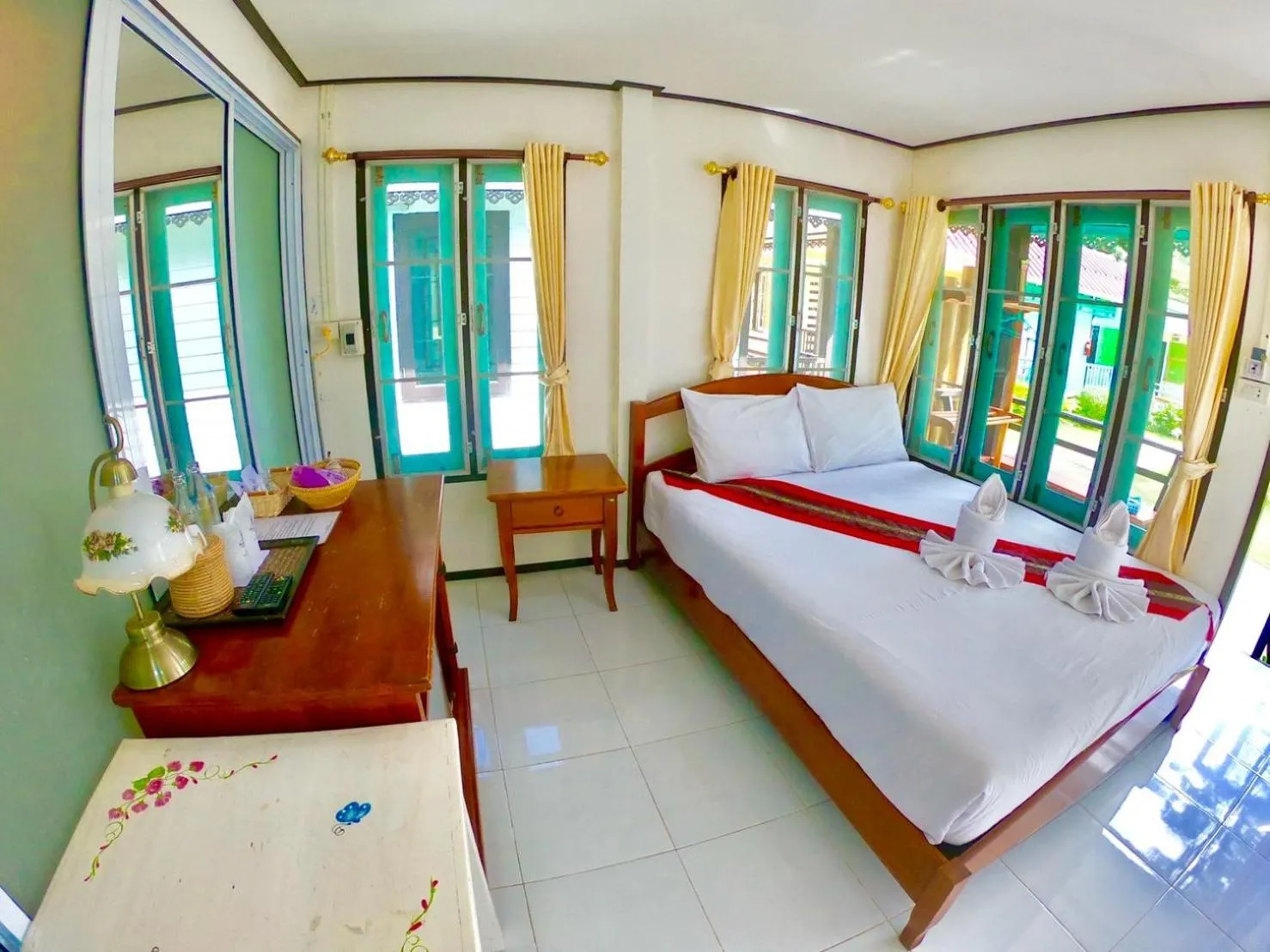 Staff in Prawdao Resort