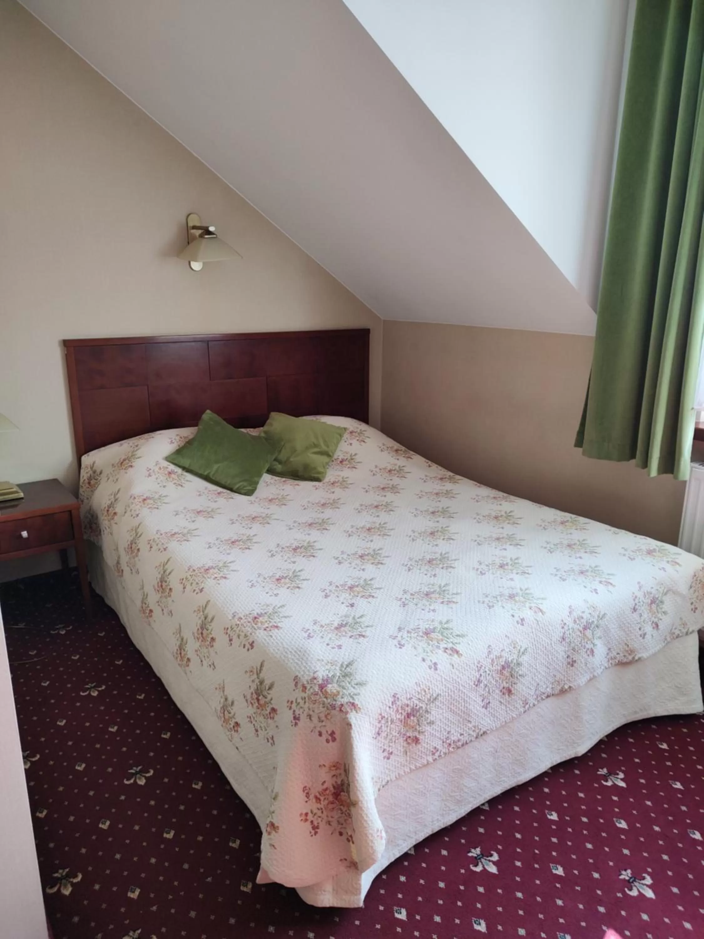 Bed in Gospoda Pazibroda