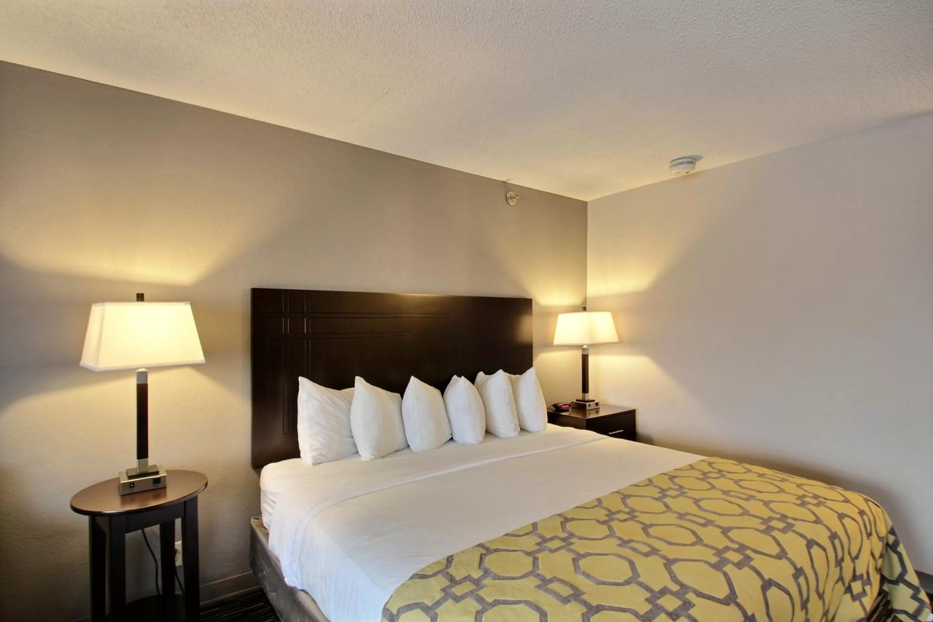 Bed in Baymont by Wyndham Madison West/Middleton WI West