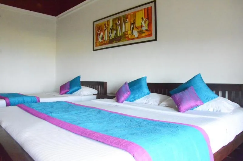 Comfort Double Room in Sir John's Bungalow