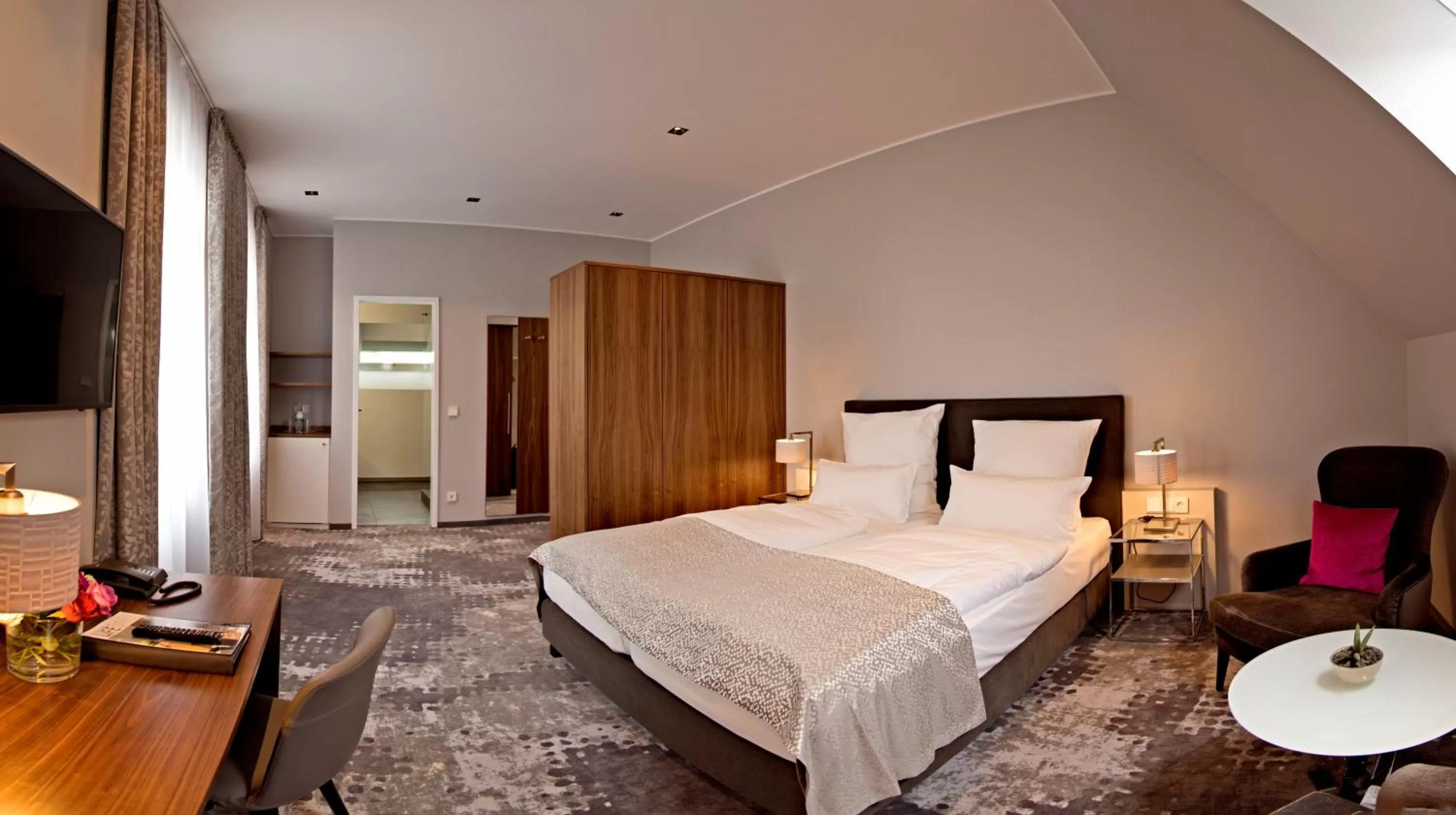 Bed in Hotel Lindenhof