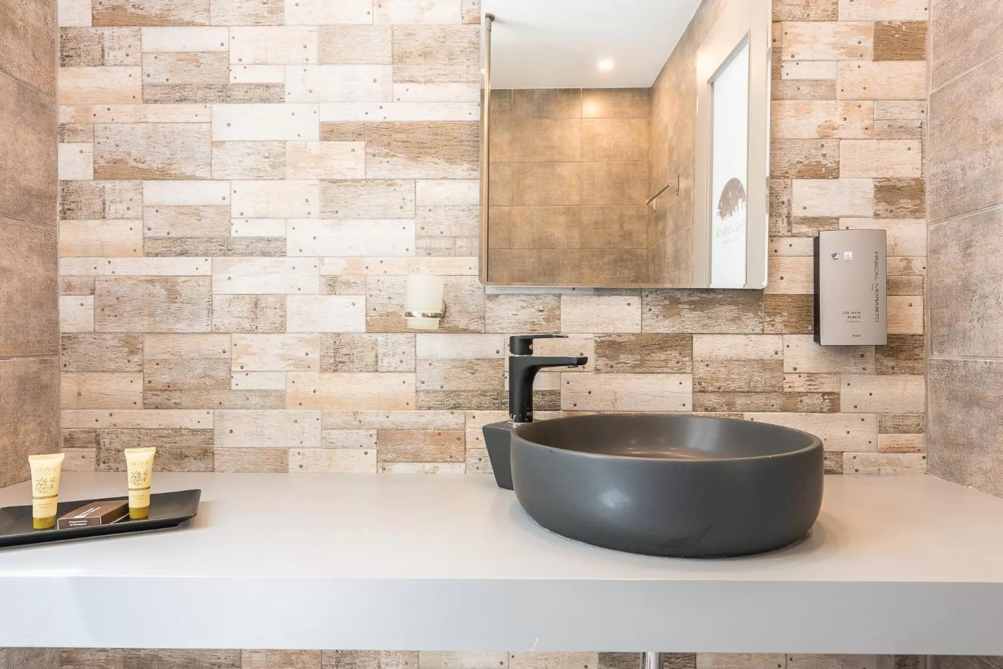 Bathroom in Athens Lights