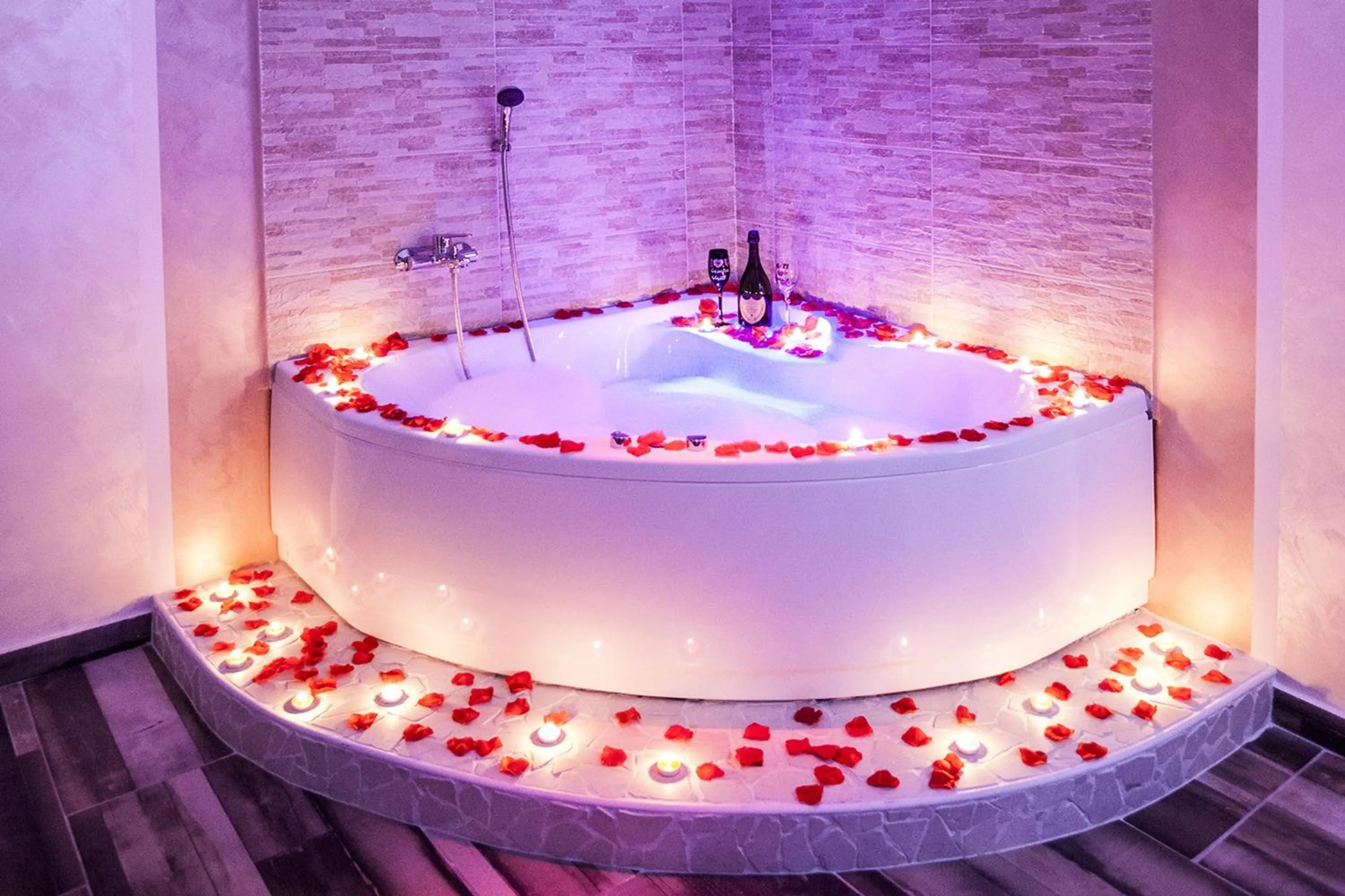 Bathroom in Napoli Garibaldi Square