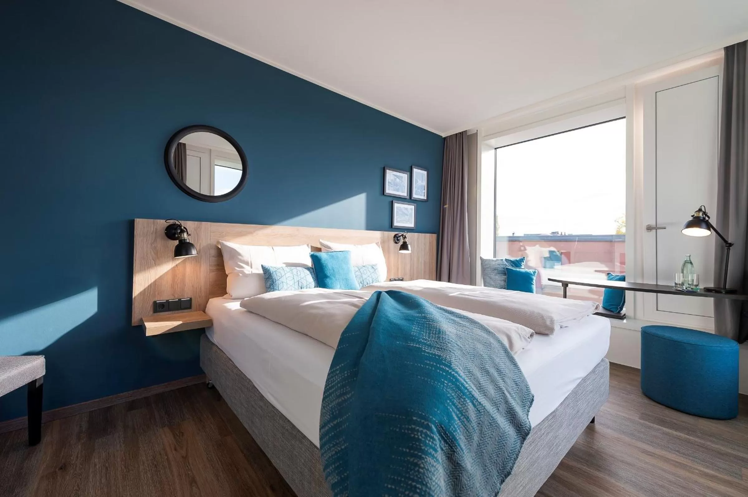 Photo of the whole room, Bed in HARBR Hotel Konstanz, a member of Radisson Individuals