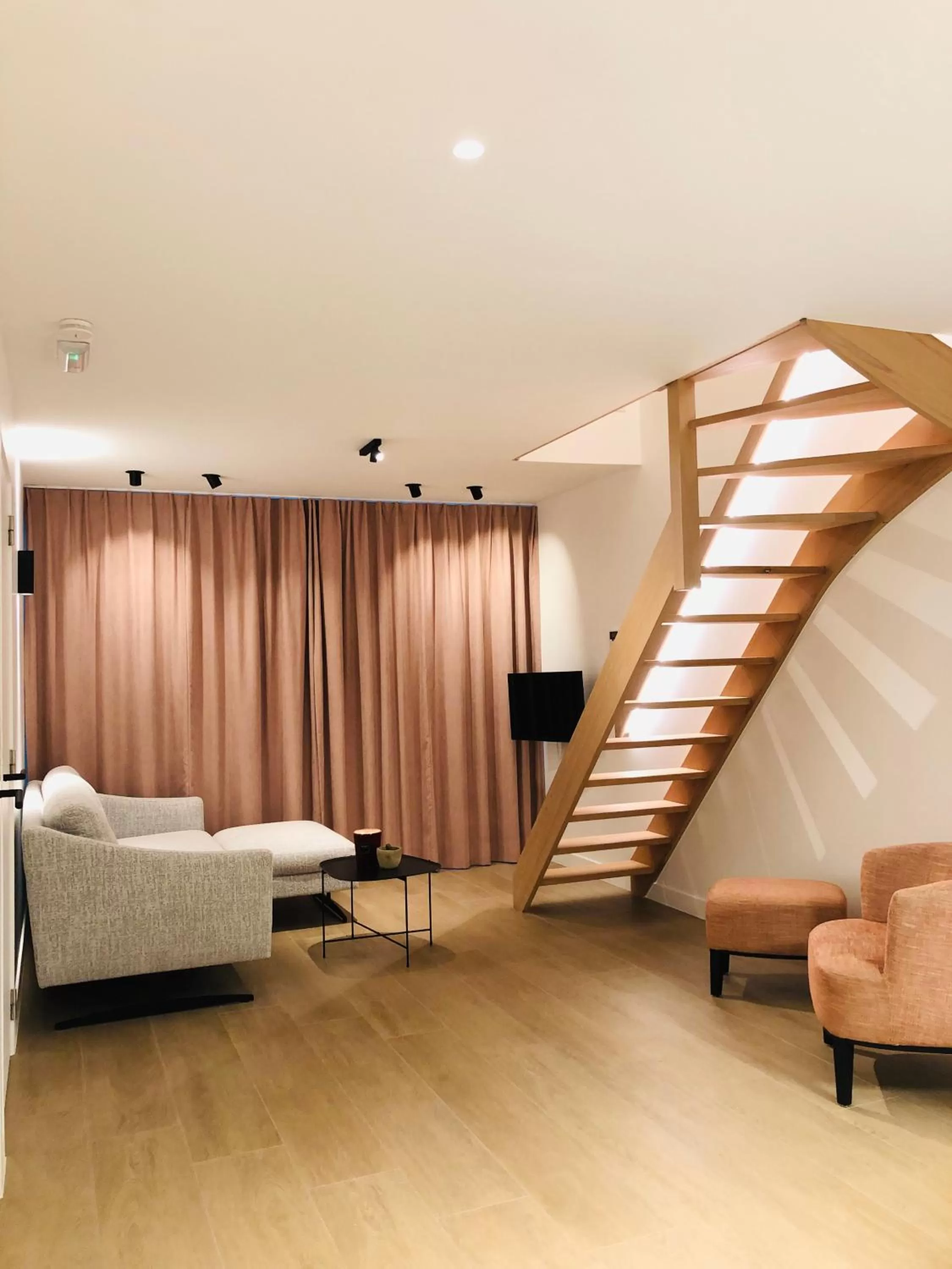 Seating area in Suites Le Porte-Bonheur