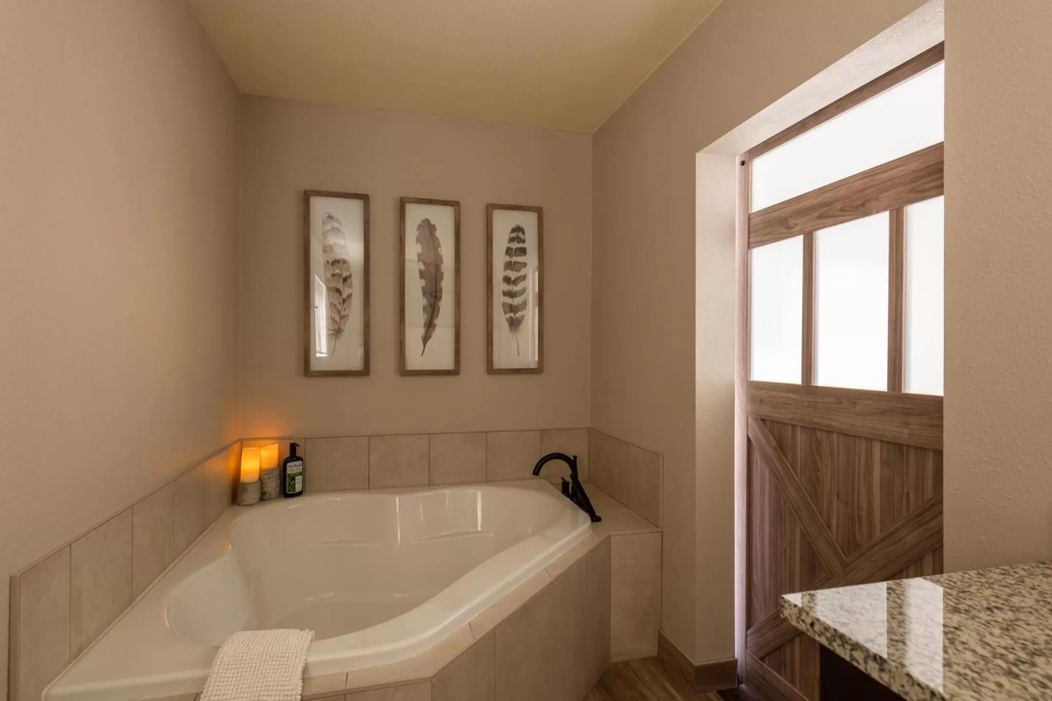 Bathroom in Whispering Creek Bed & Breakfast