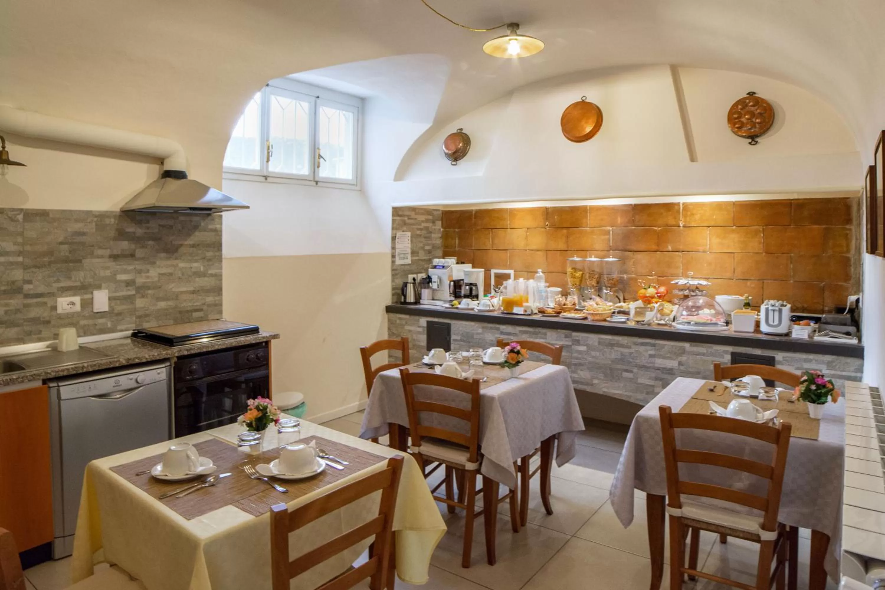 Continental breakfast in Dimora Salviati