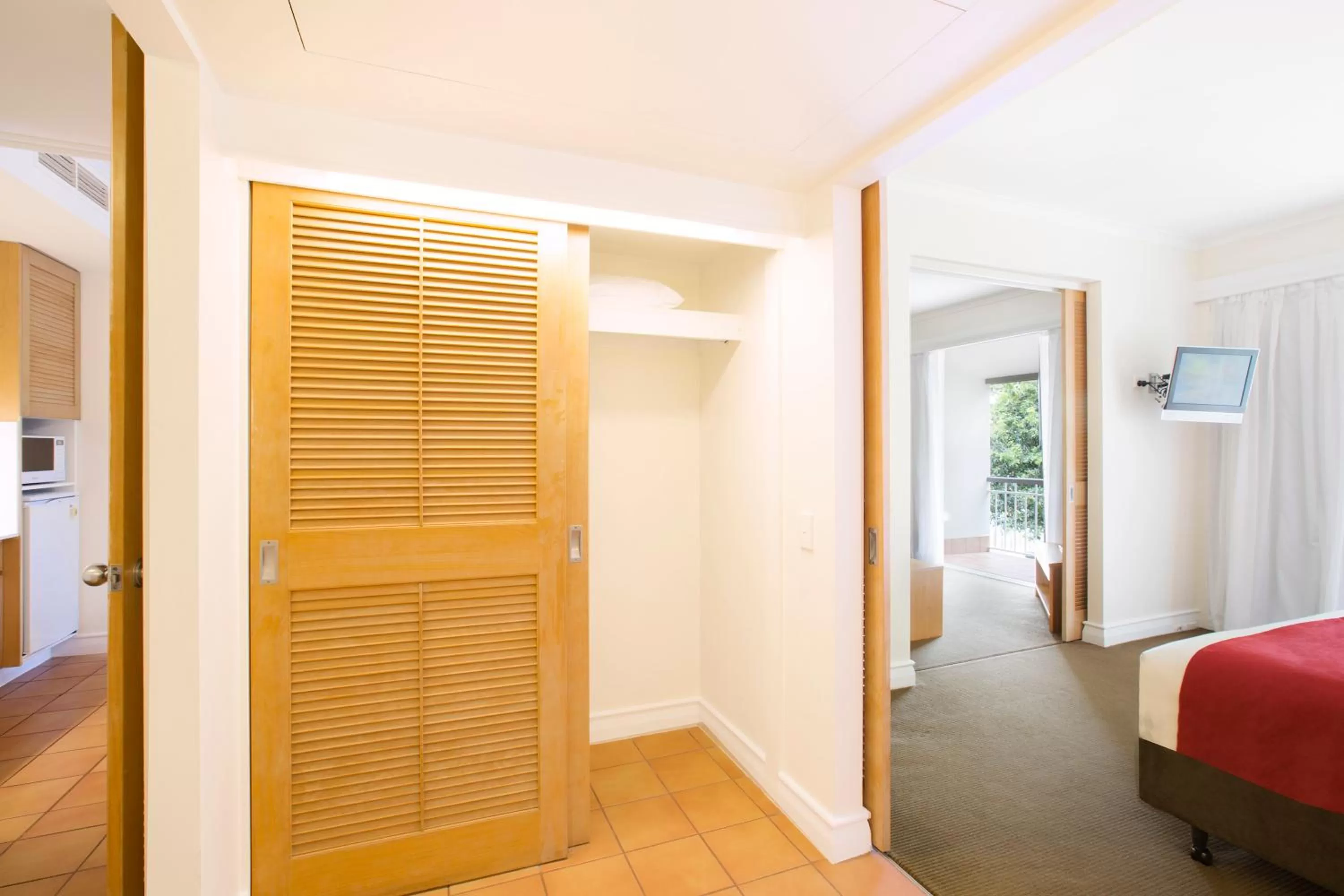 Other, Bed in Novotel Sunshine Coast Resort