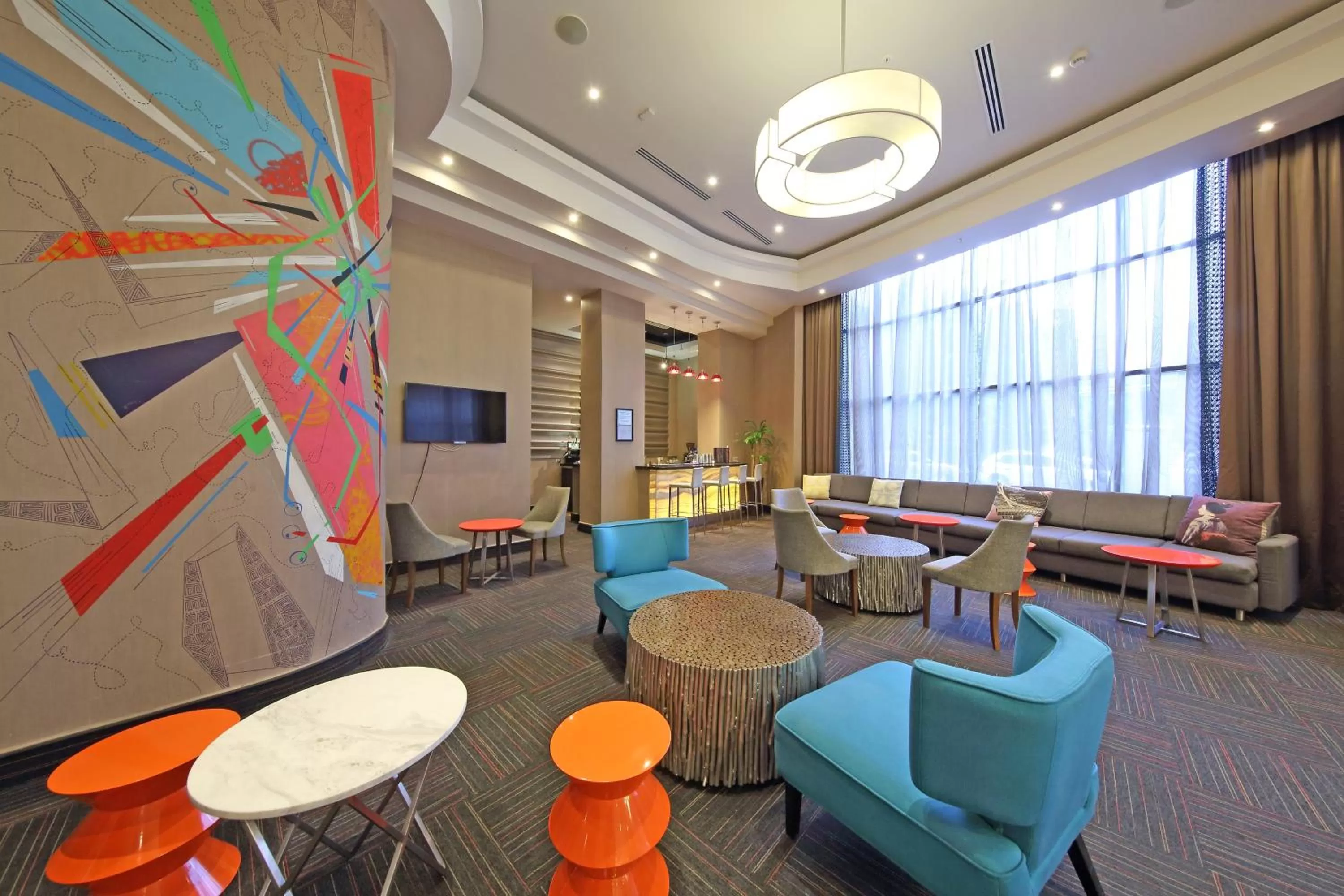 Lounge or bar in Novotel Panama City