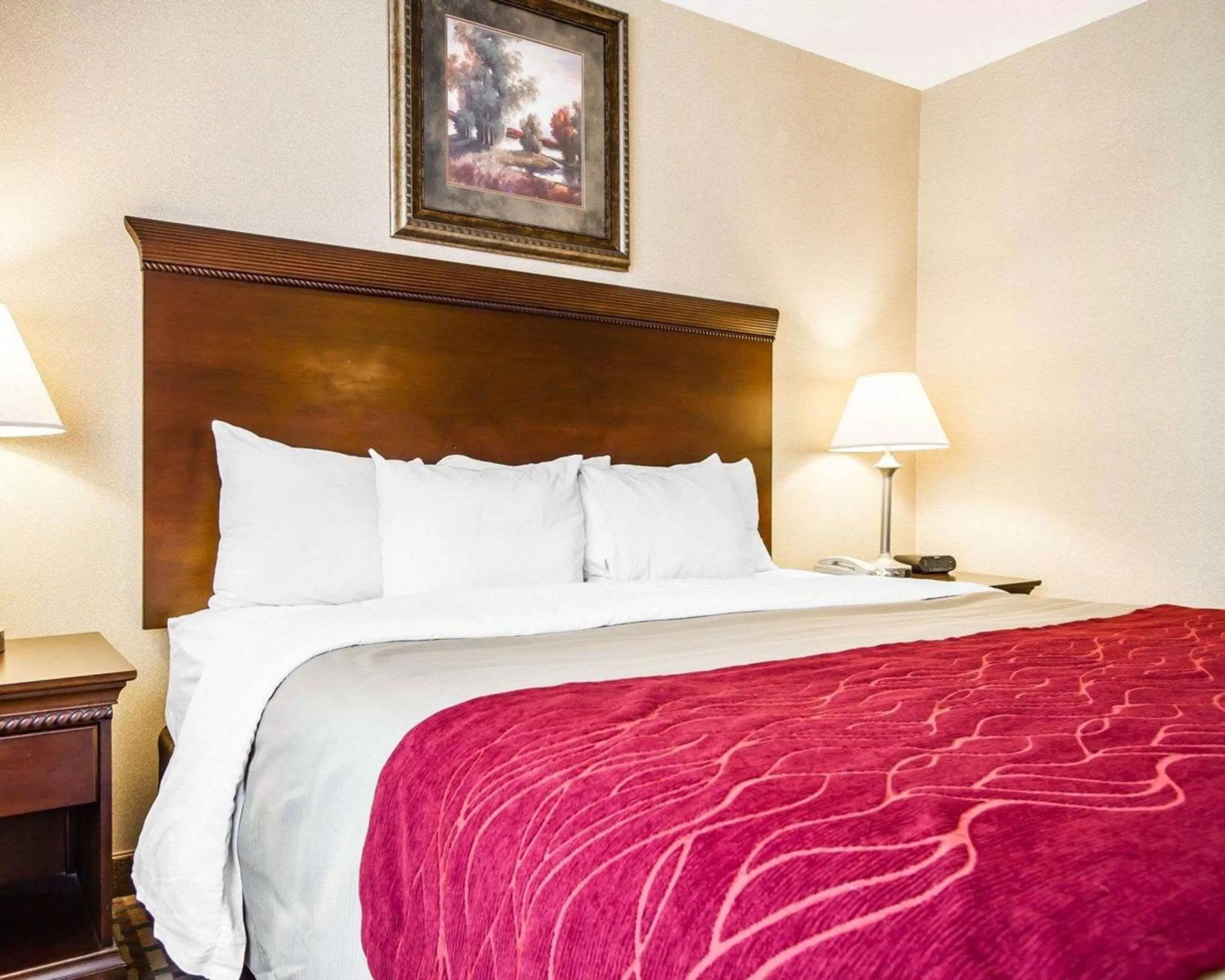 Photo of the whole room, Bed in Comfort Inn & Suites Scarborough-Portland