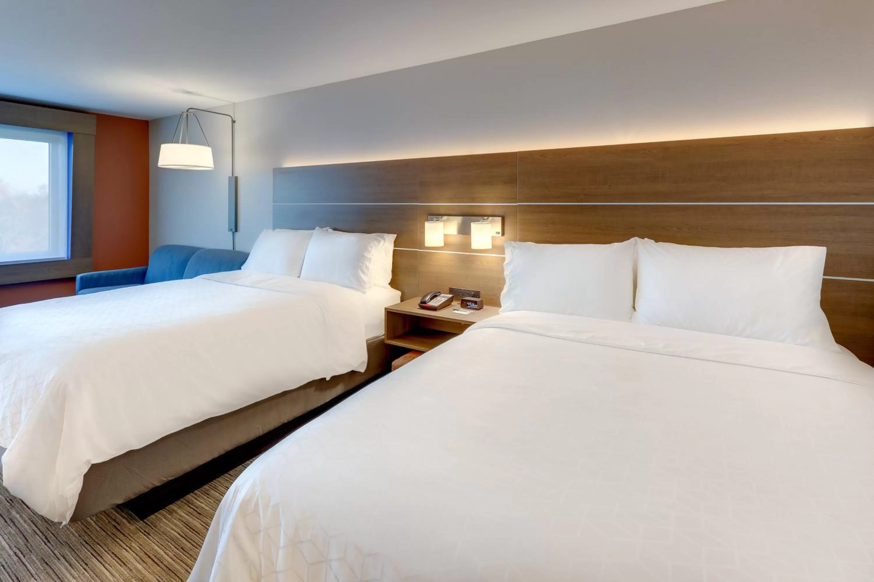 Photo of the whole room, Bed in Holiday Inn Express & Suites - Middletown - Goshen by IHG