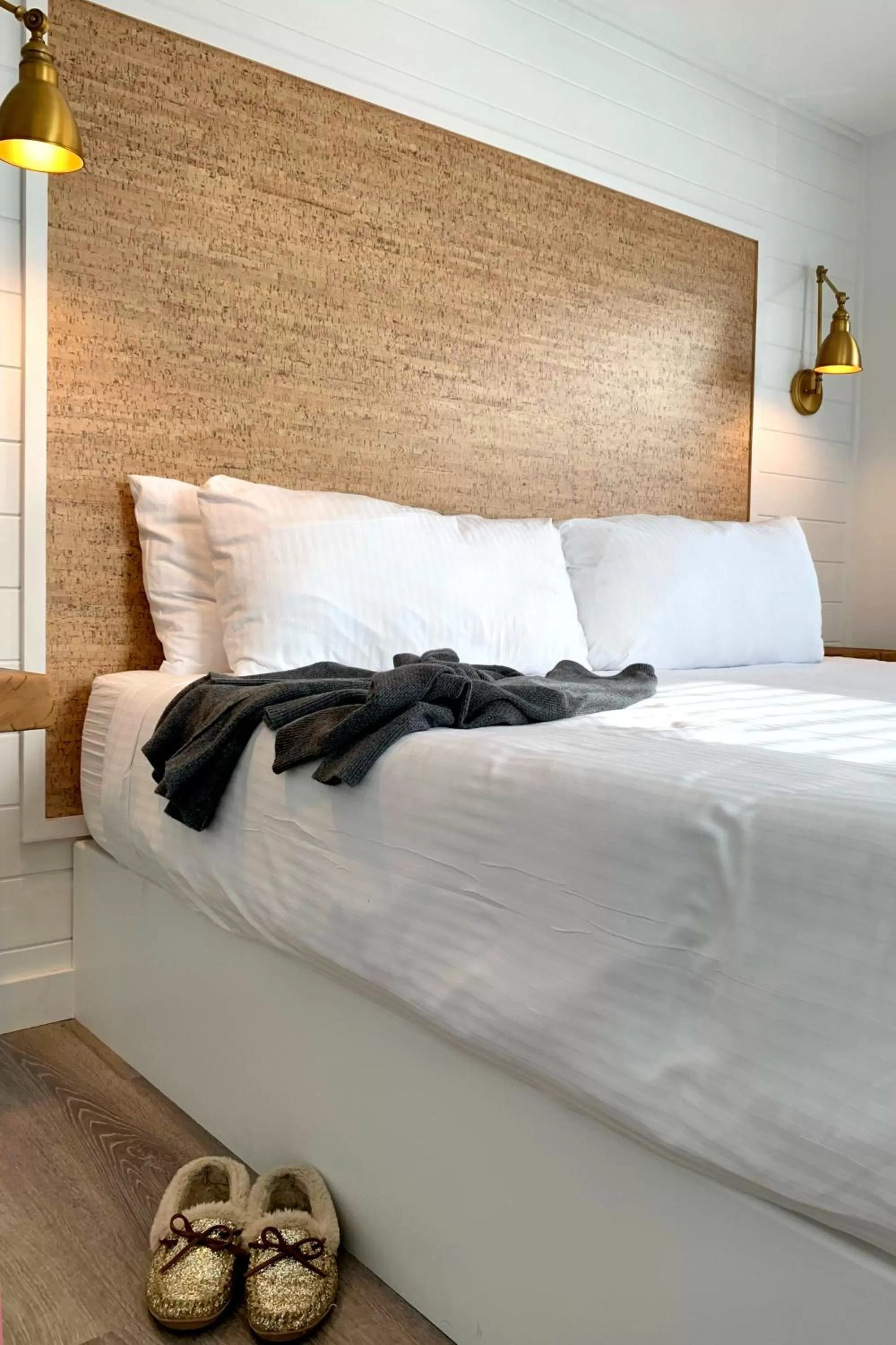 Bed in ViewPoint Hotel