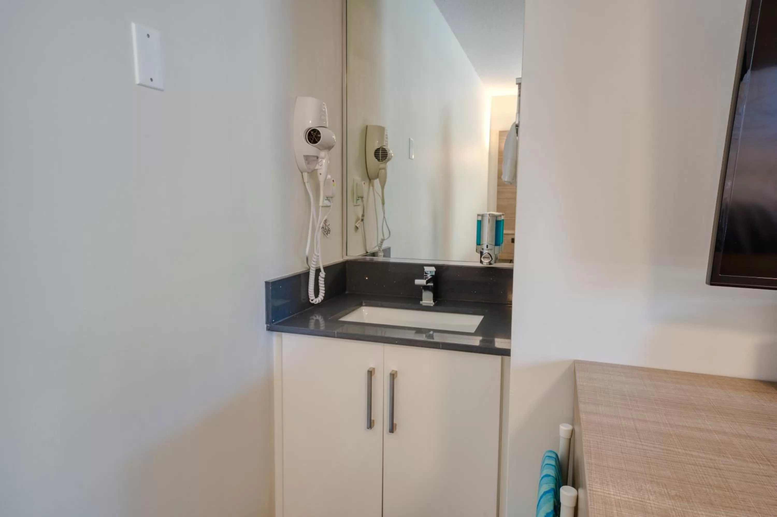 heating in Harrison Grand Motel