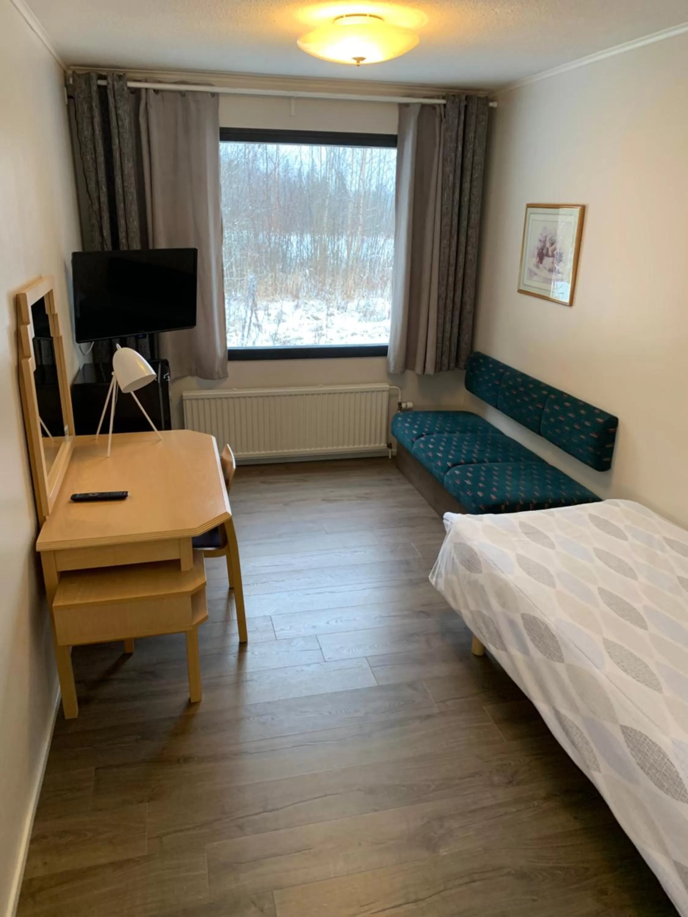 Bedroom, Bed in Hotelli Uninen Äänekoski