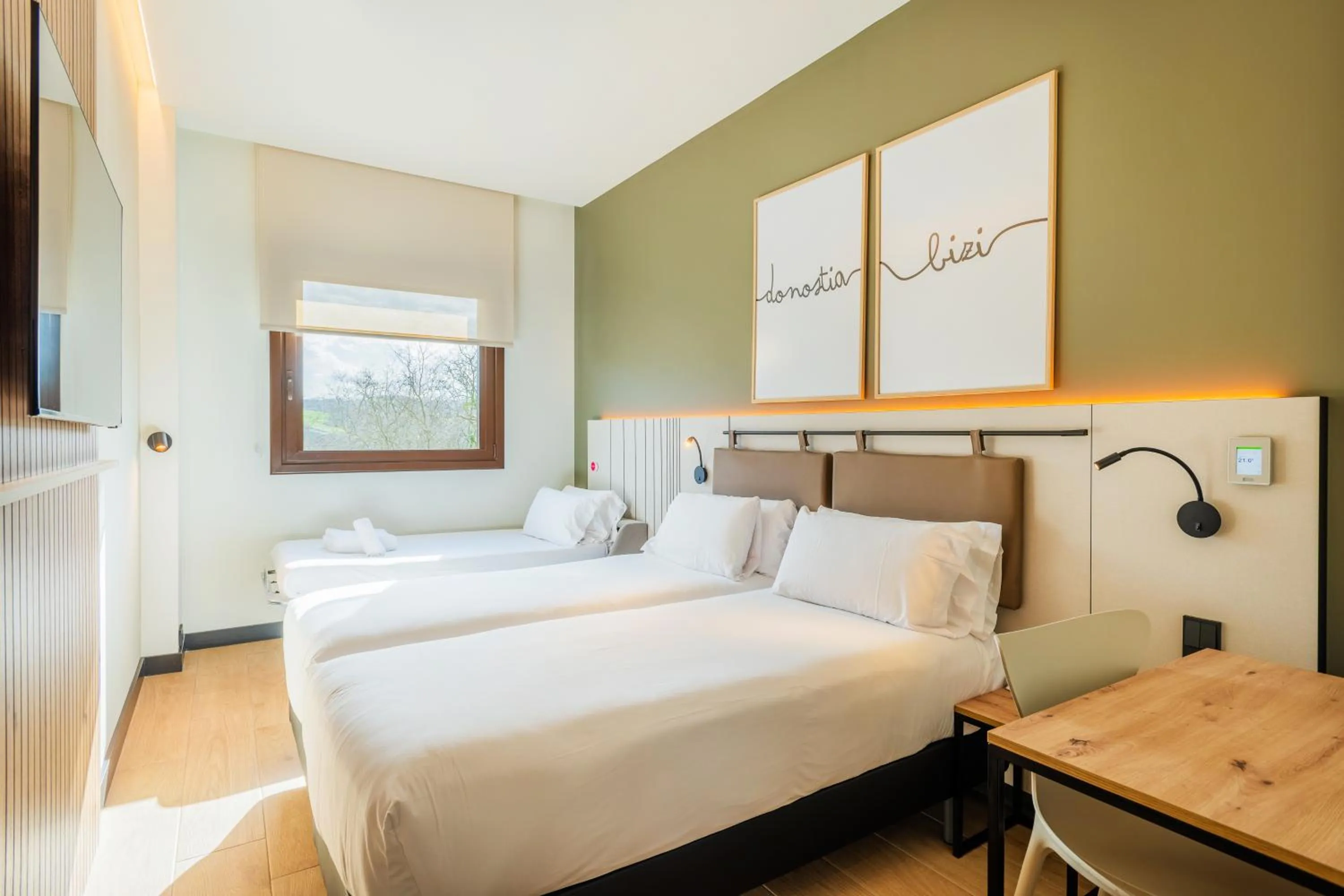 Bed in Hotel Bed4U San Sebasti