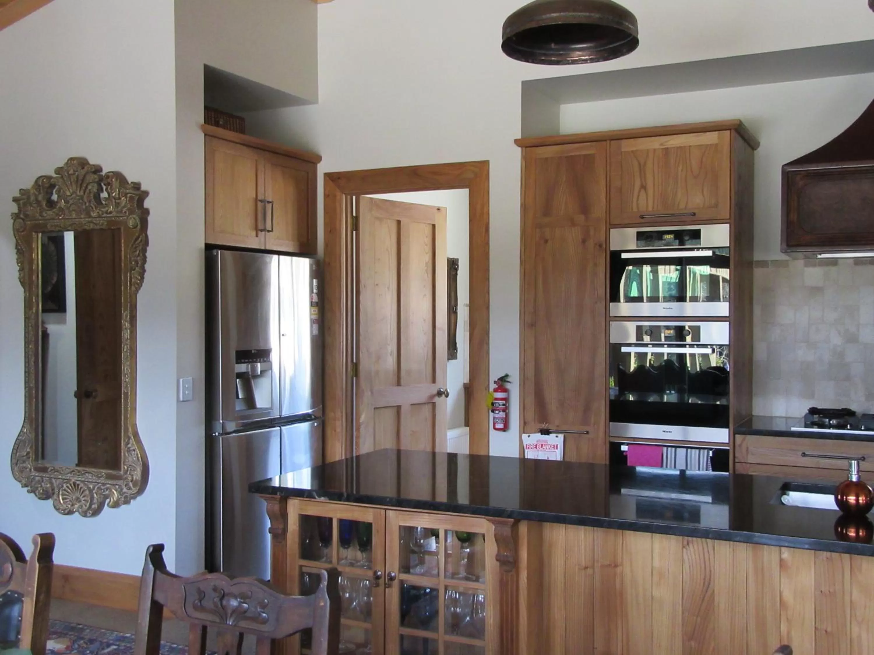 Kitchen or kitchenette in Redwood Valley B & B