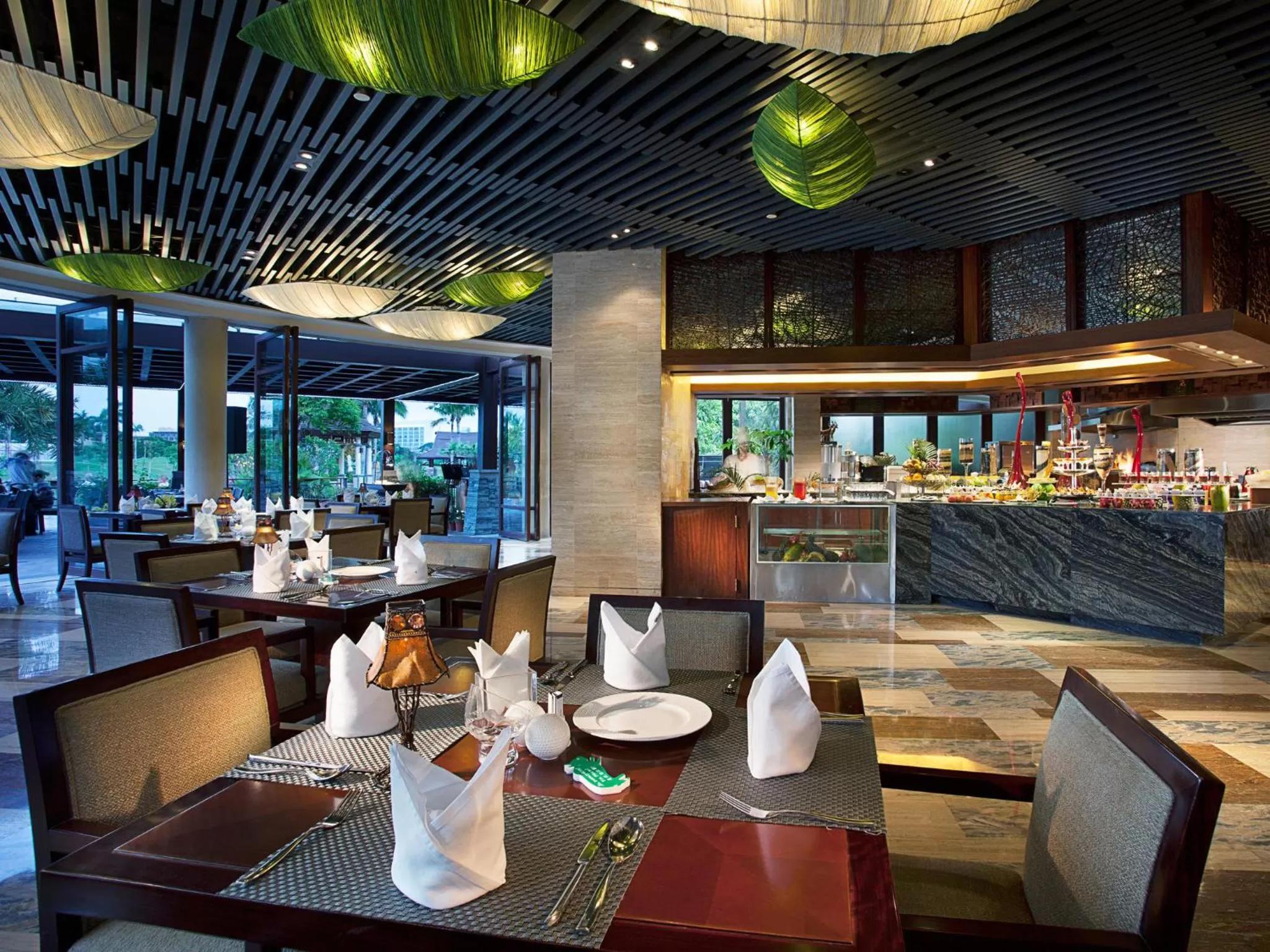 Restaurant/places to eat in Grand Metropark Villa Resort Sanya Yalong Bay