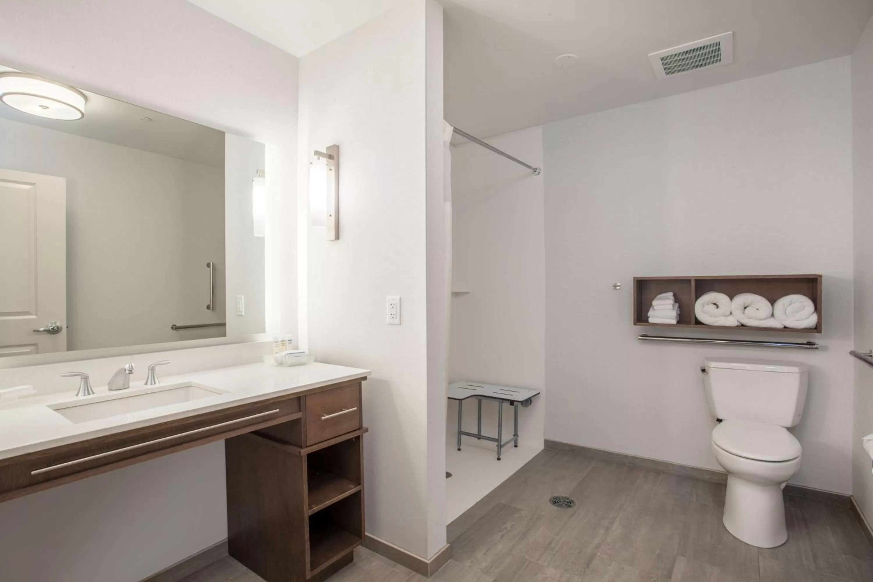 Bathroom in Homewood Suites By Hilton Saratoga Springs
