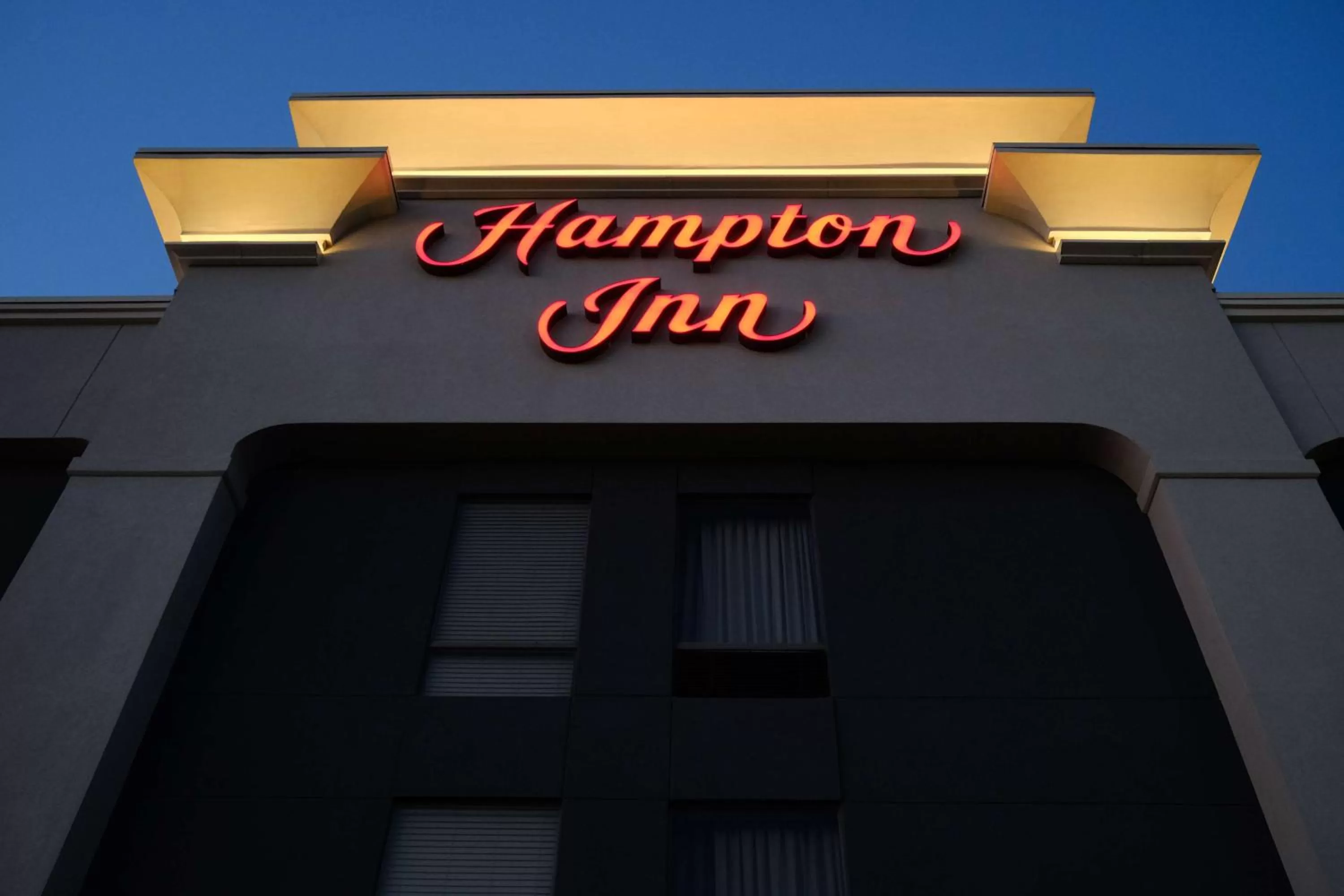 Property building in Hampton Inn Oklahoma City/Yukon