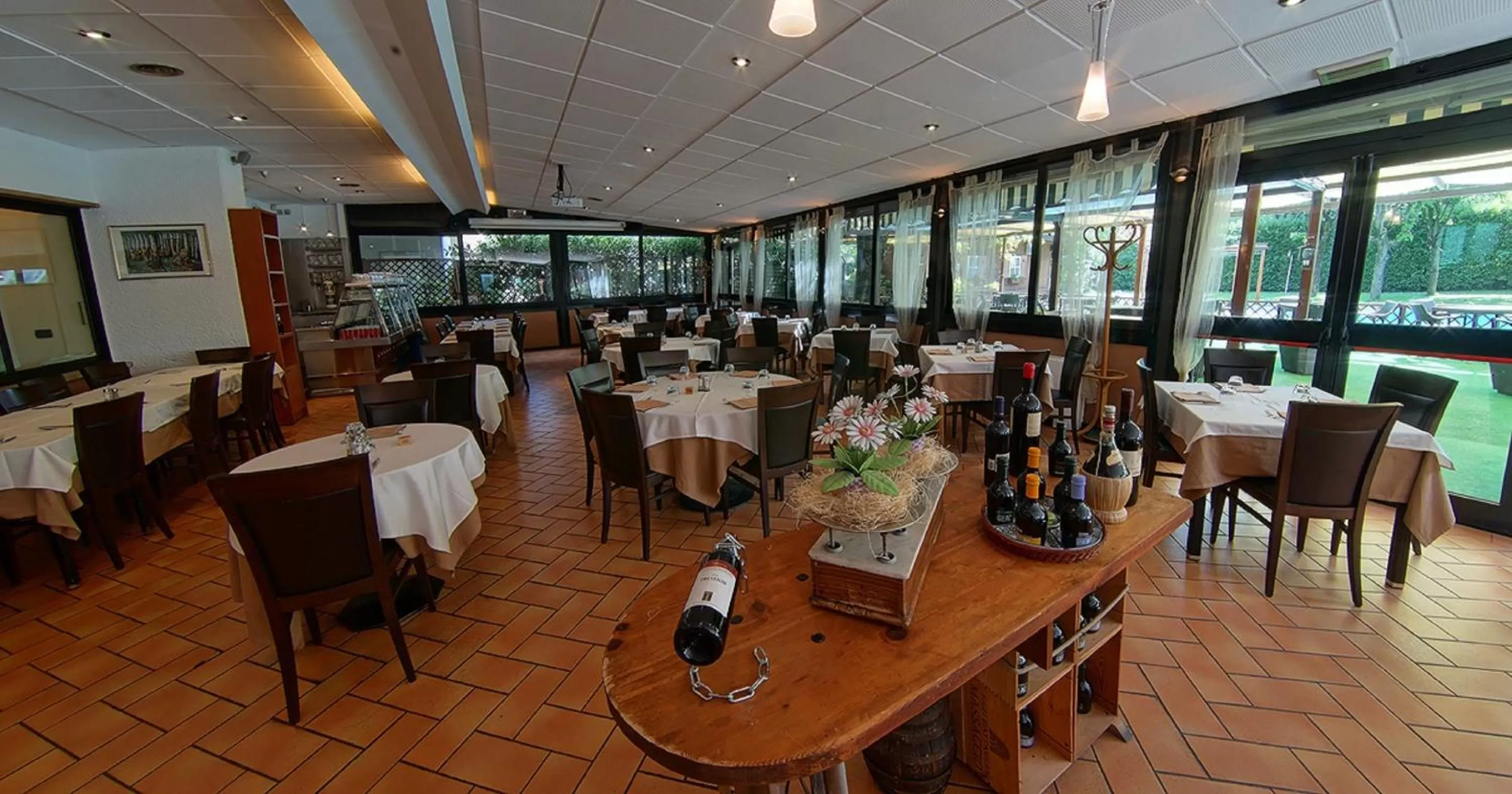 Restaurant/places to eat in Hotel Sporting Brugherio