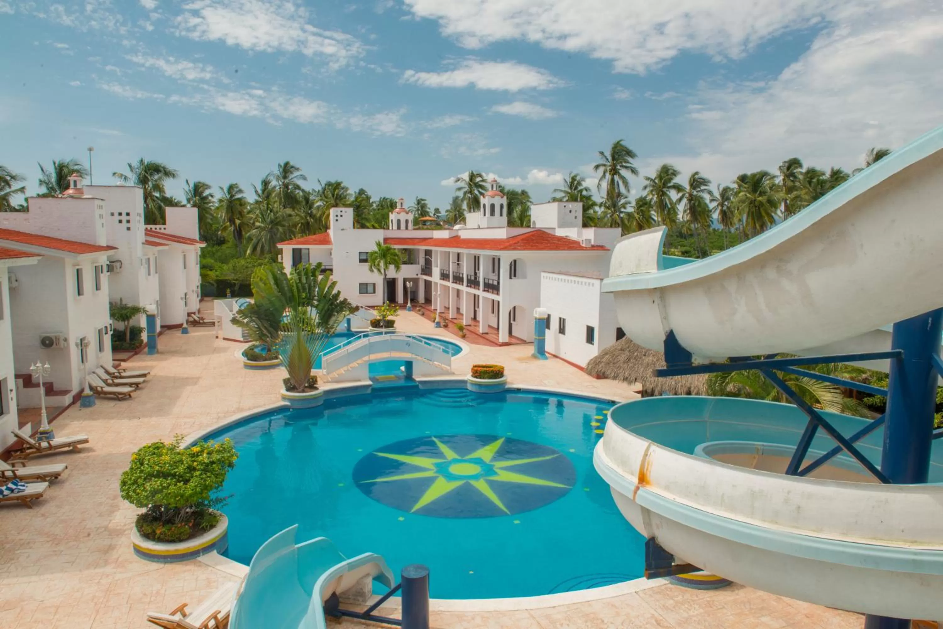 HOTEL VILLA AZUL