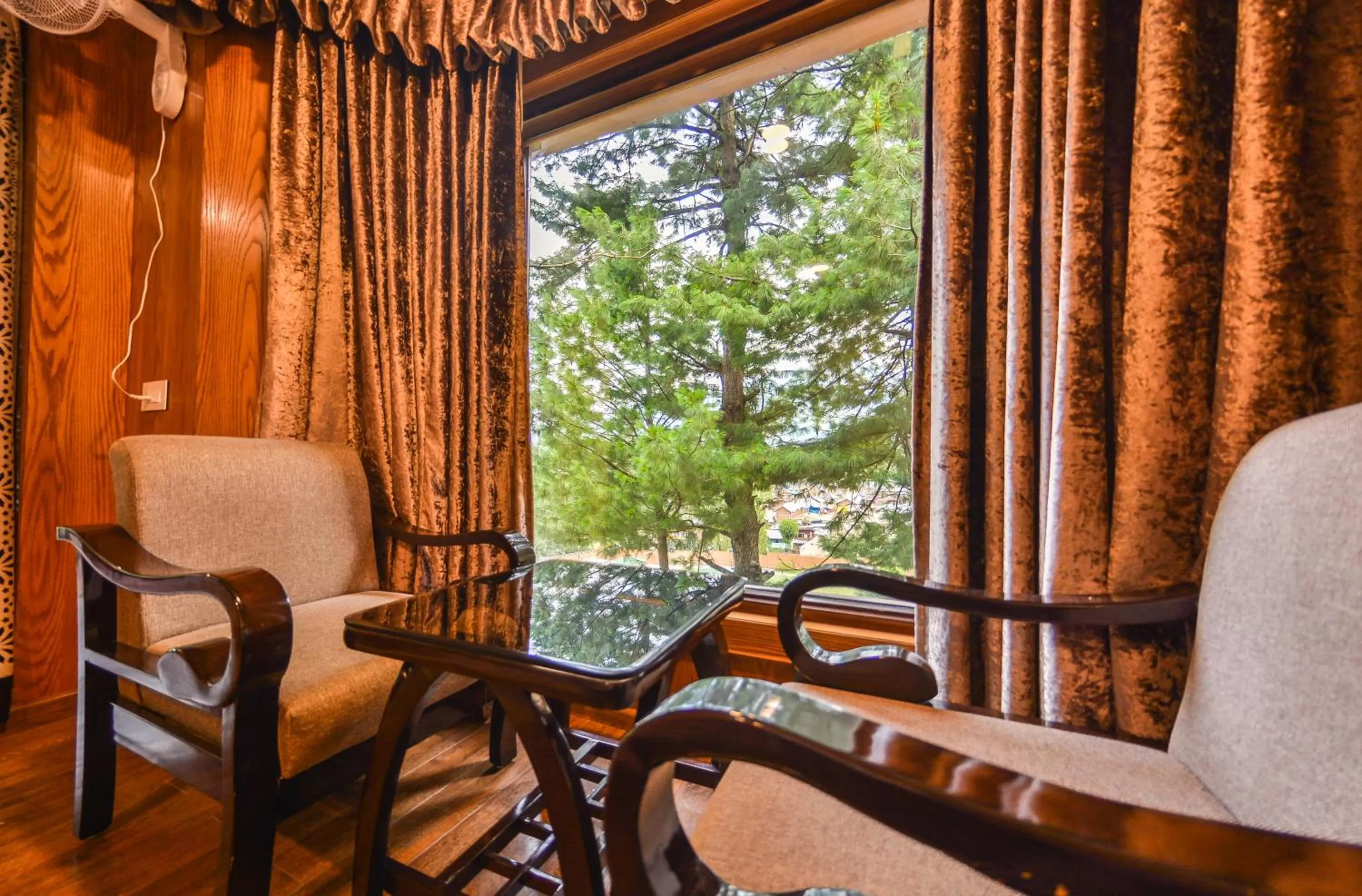 Seating Area in Royal Hillton Pahalgam