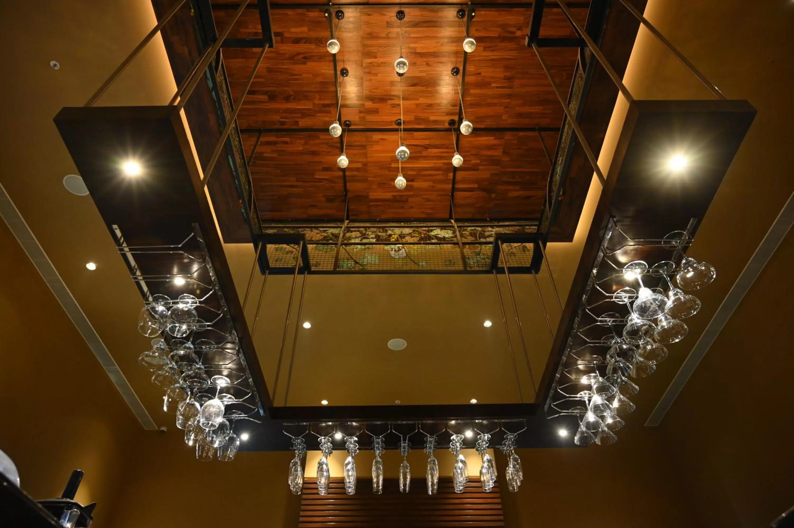 Restaurant/places to eat in Manjeera Sarovar Premiere