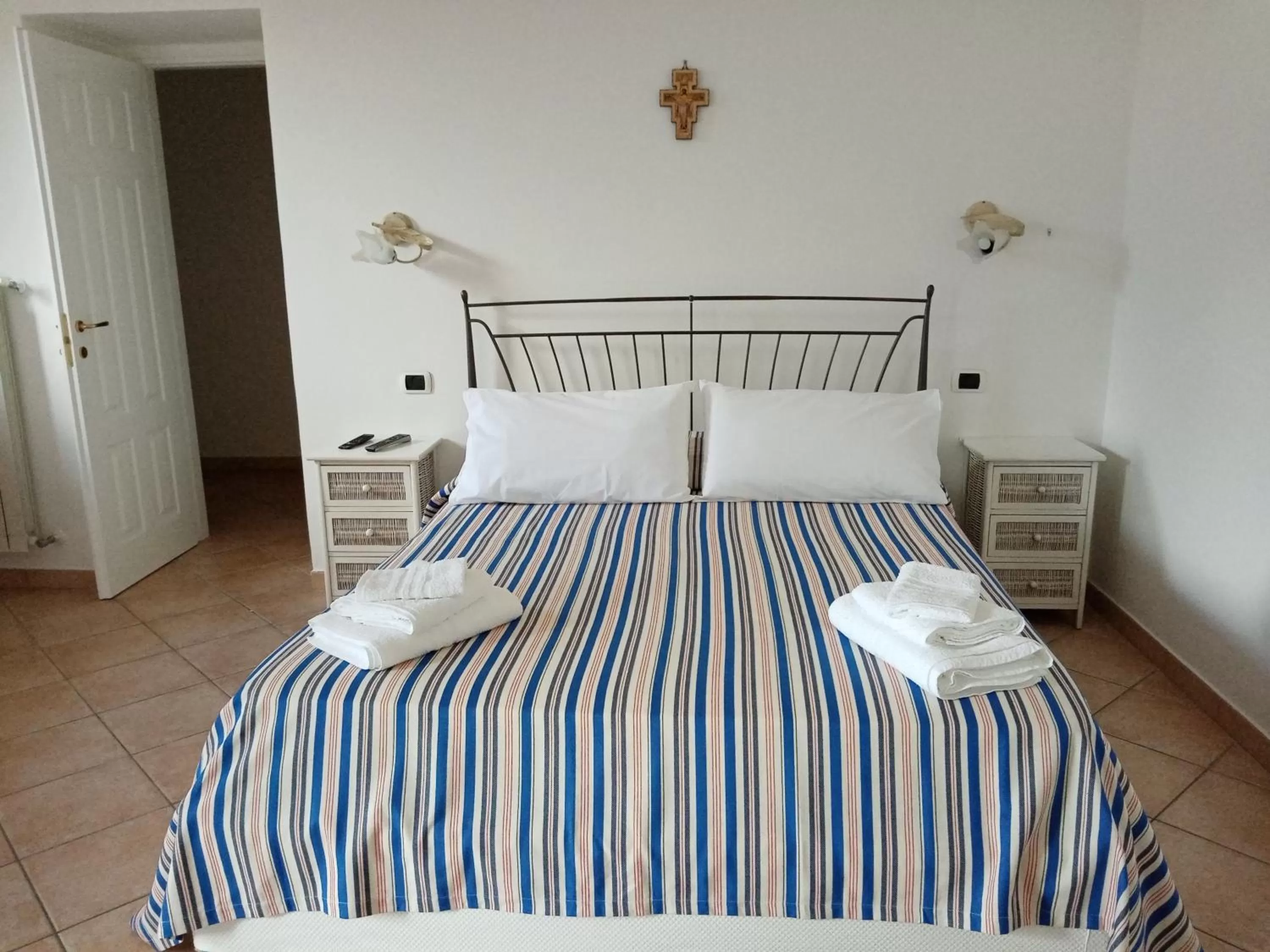 Bed in The View House