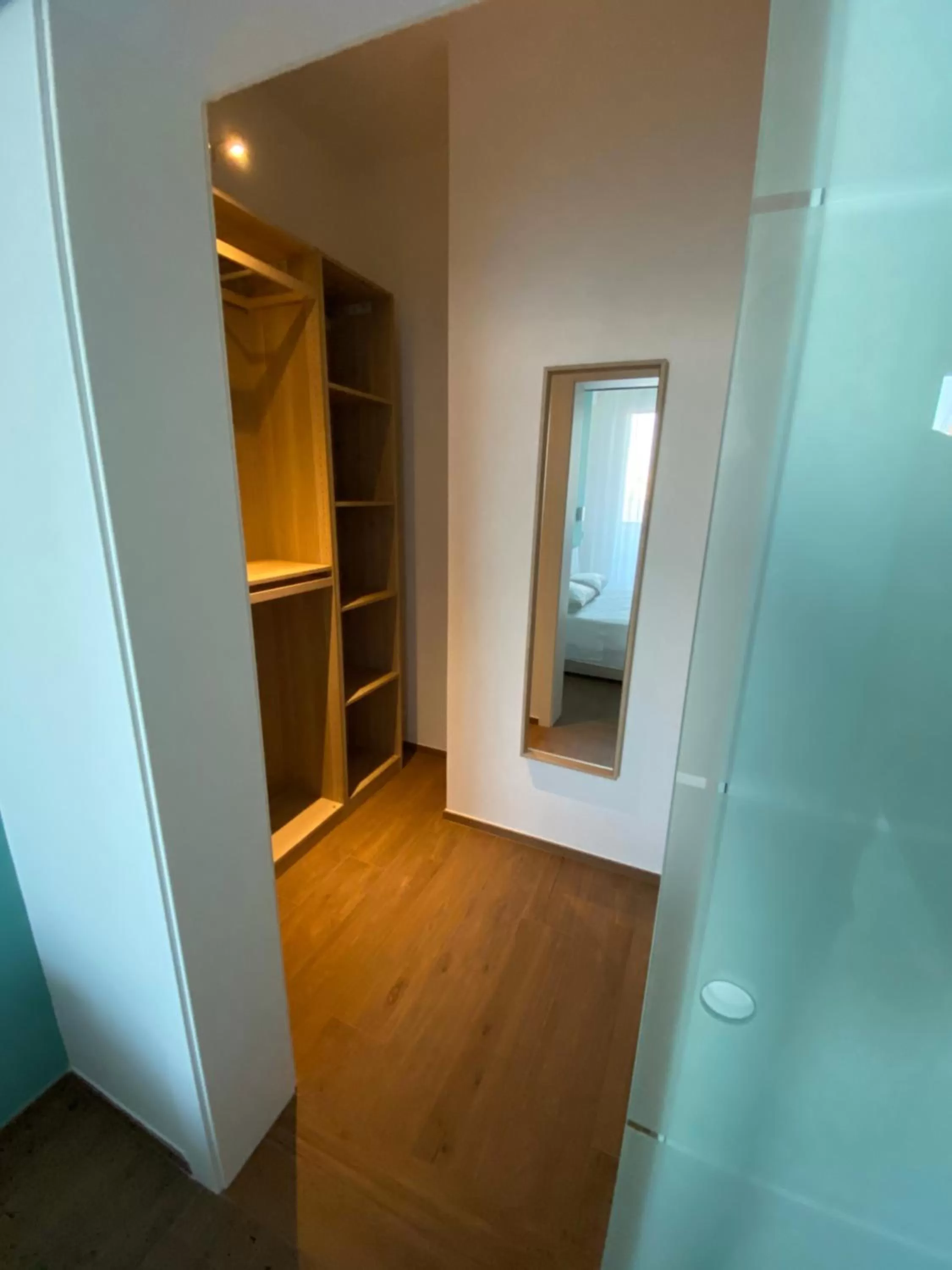 wardrobe in B&B Alis Home