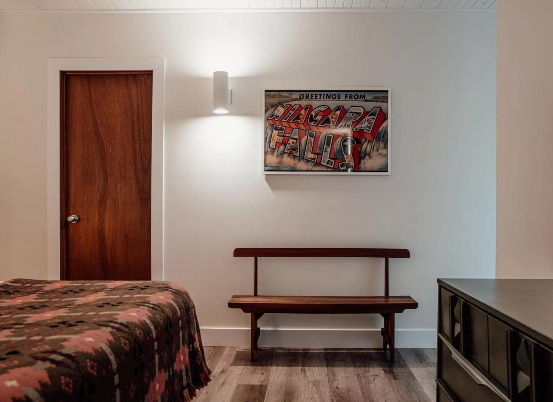 King Suite With Balcony Fireplace with Sofa in The Kent Motel