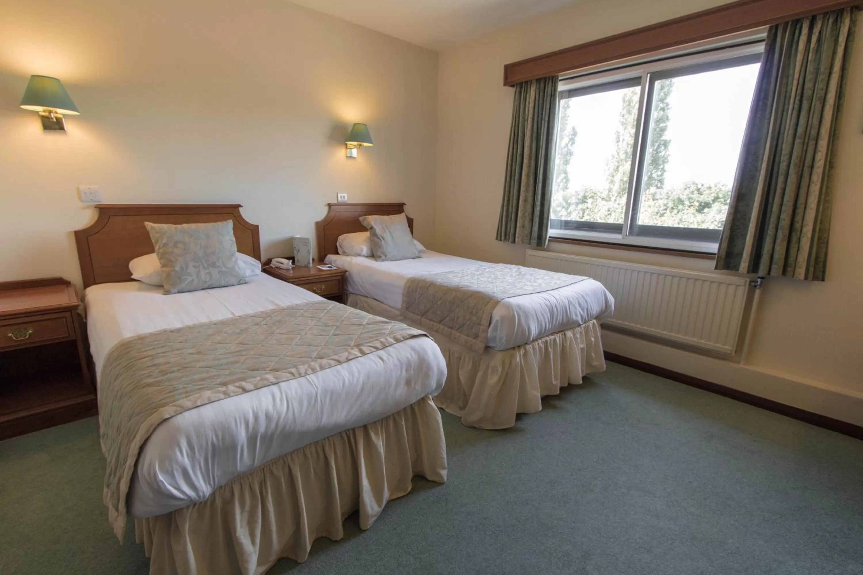 Photo of the whole room, Bed in Arden Hotel And Leisure Club