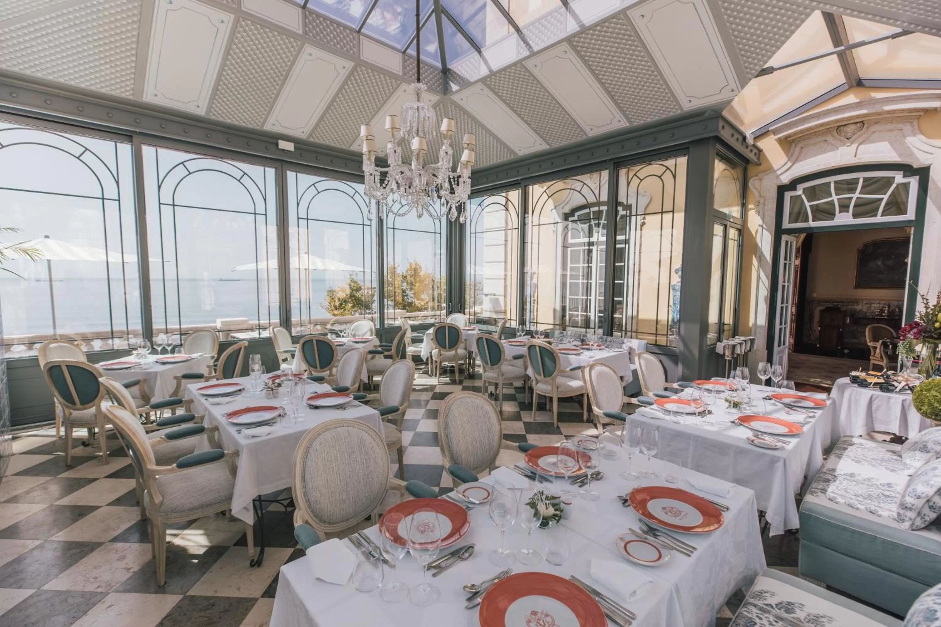 Restaurant/places to eat in Estoril Vintage Hotel