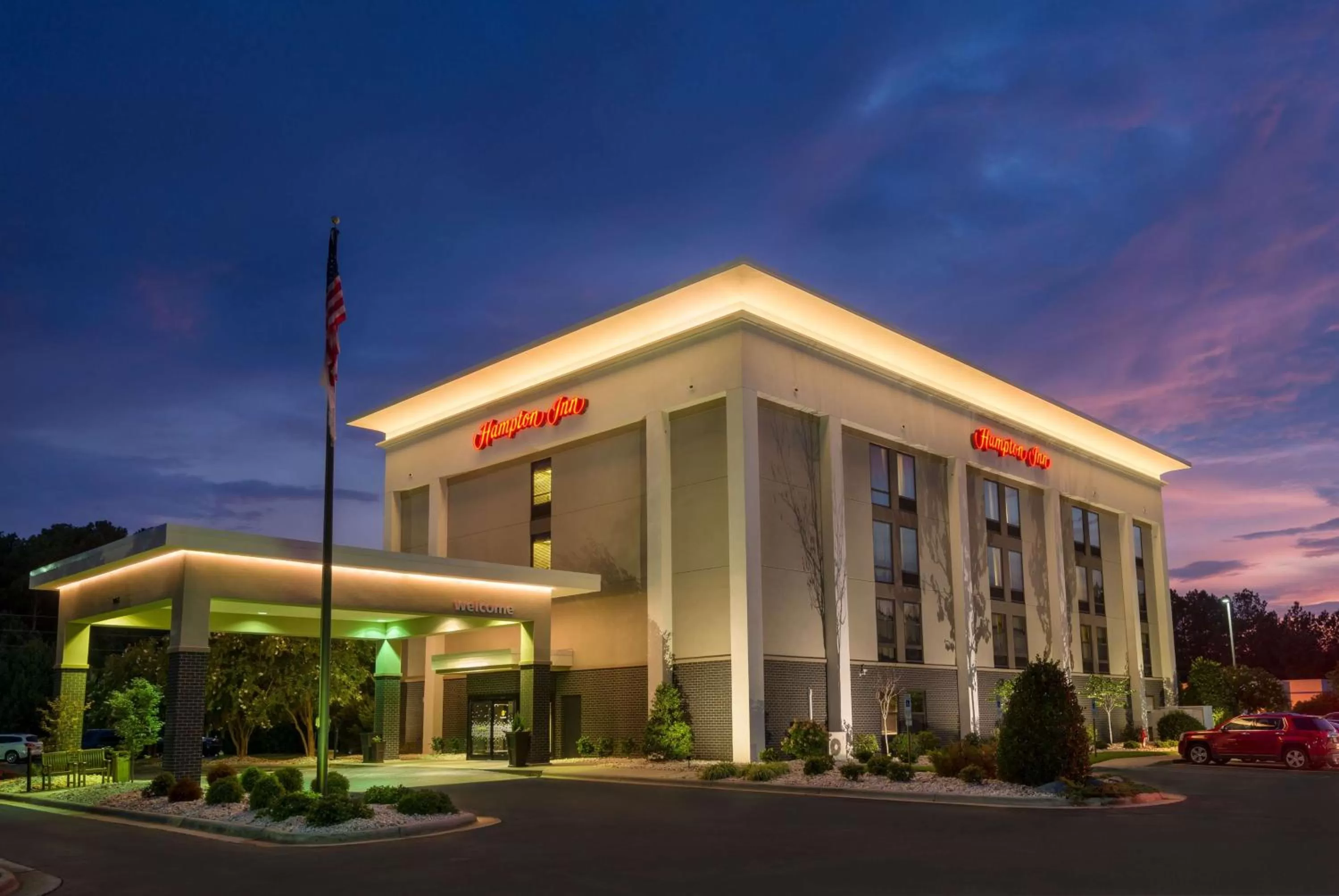 Property building in Hampton Inn Goldsboro