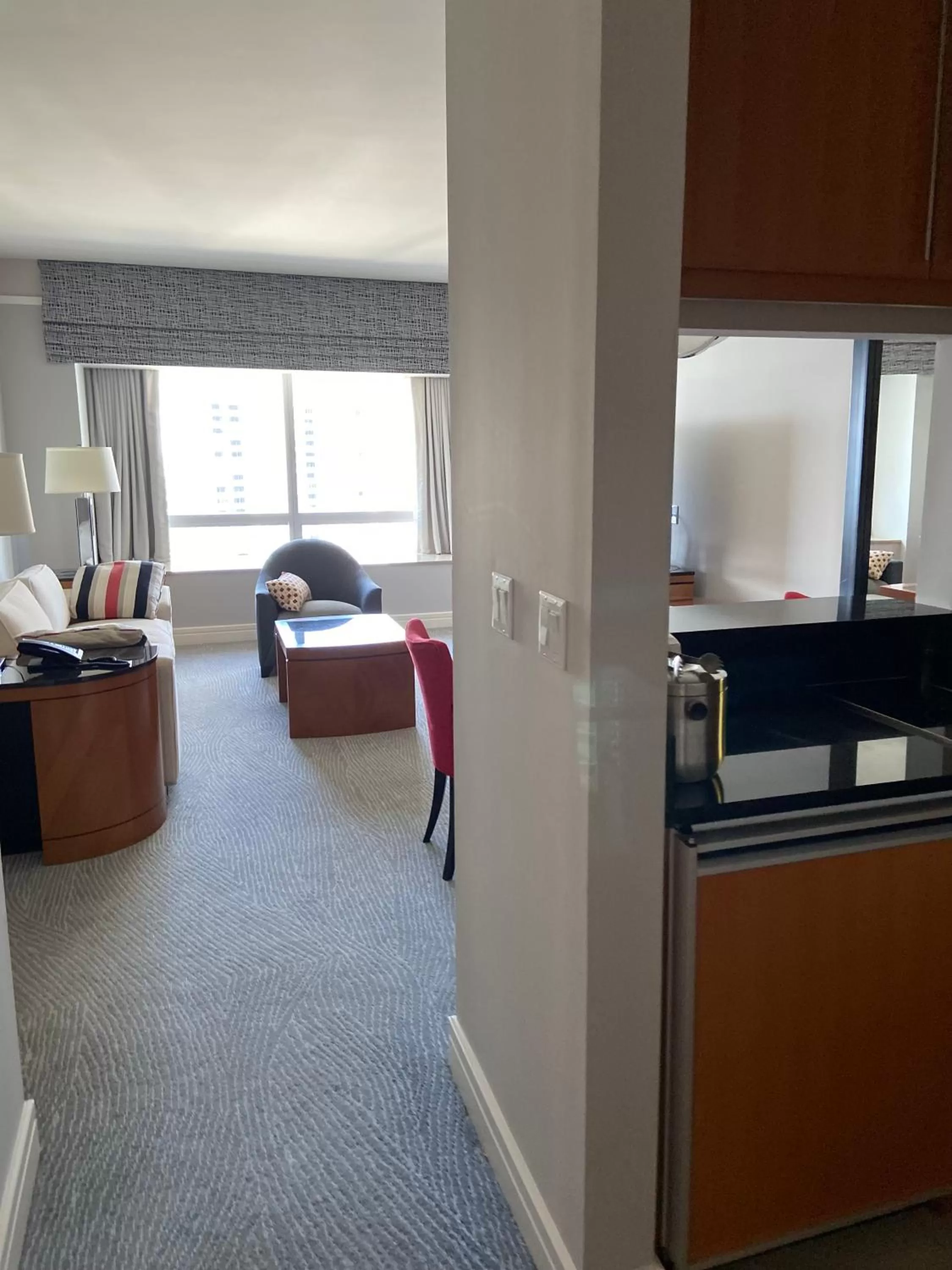 Kitchen or kitchenette, TV/Entertainment Center in Four Seasons Hotel Miami - Luxury Private Residences