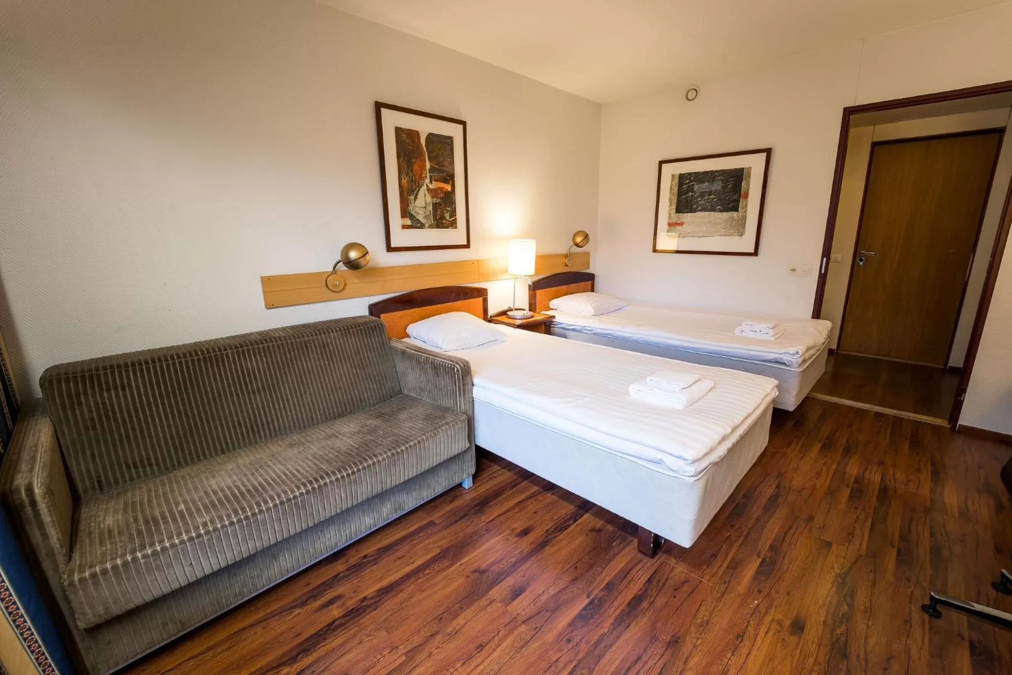 Bed in Budget Hotel Raahe