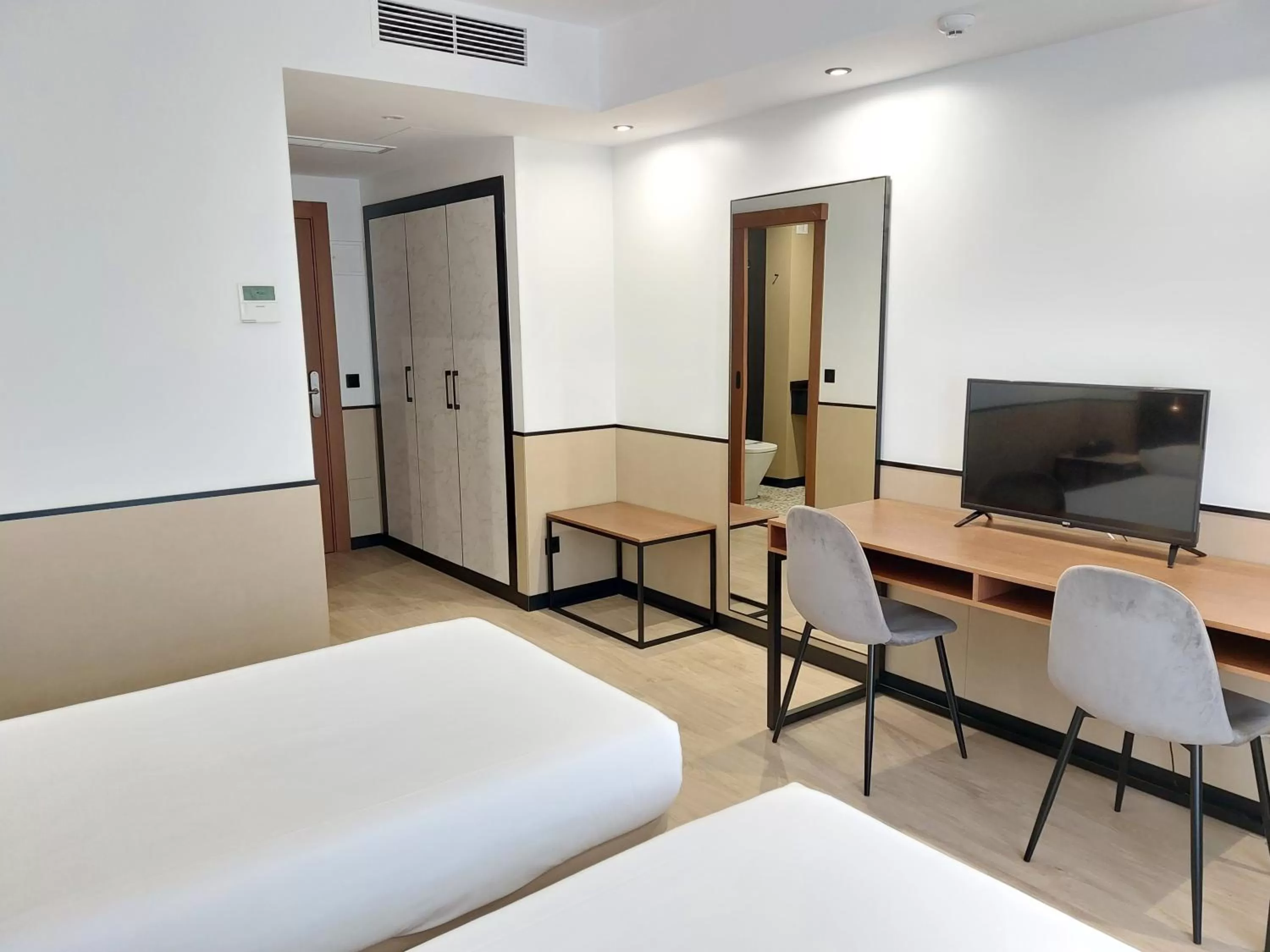 TV and multimedia, Bed in Hotel Costa Atlántica