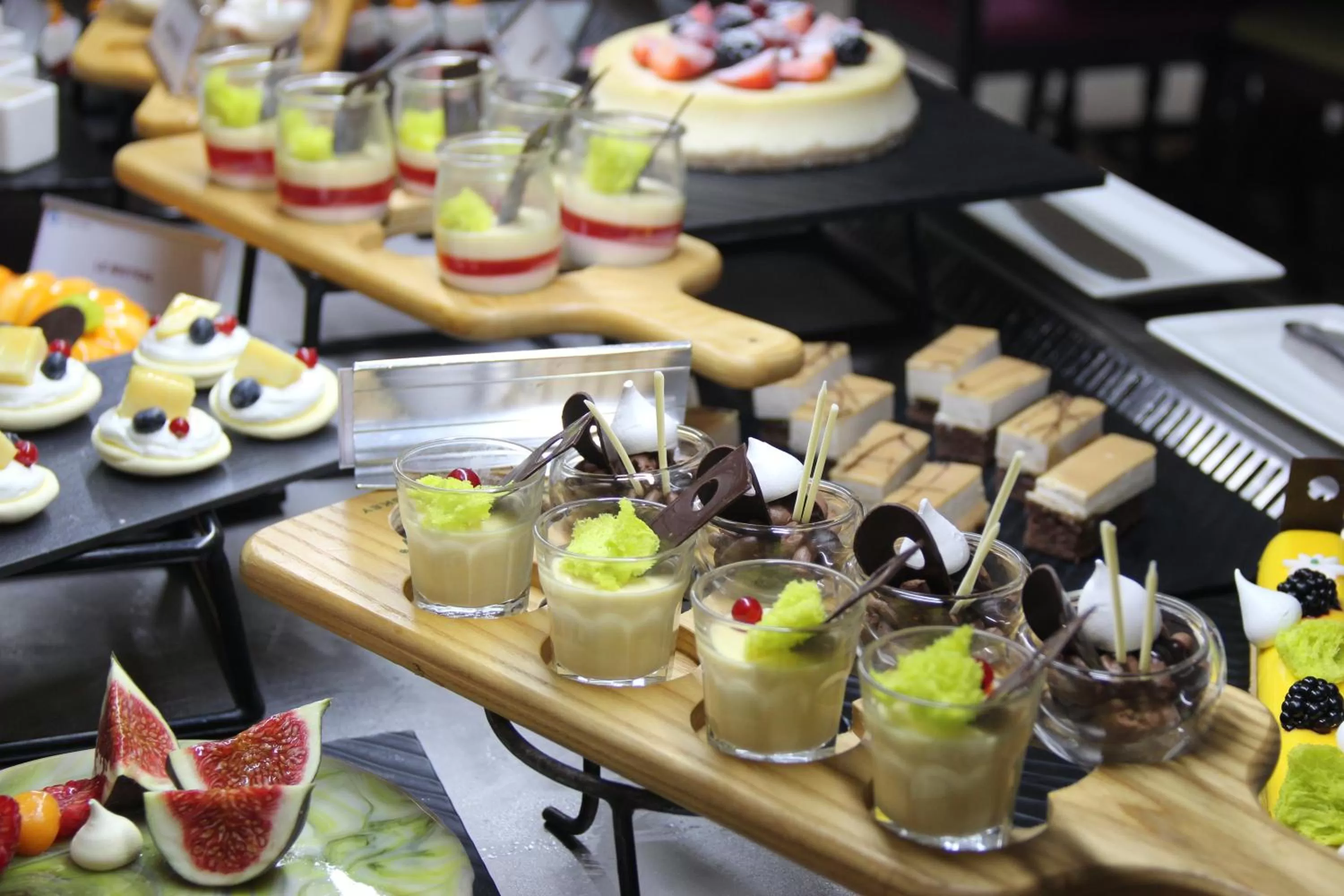 Breakfast in Copthorne Downtown by Millennium