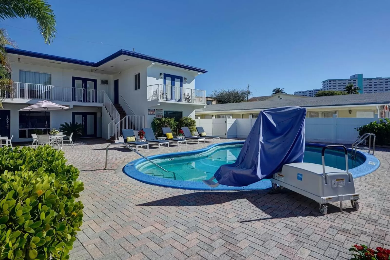 Property building, Swimming Pool in Blue Strawberry by the Sea