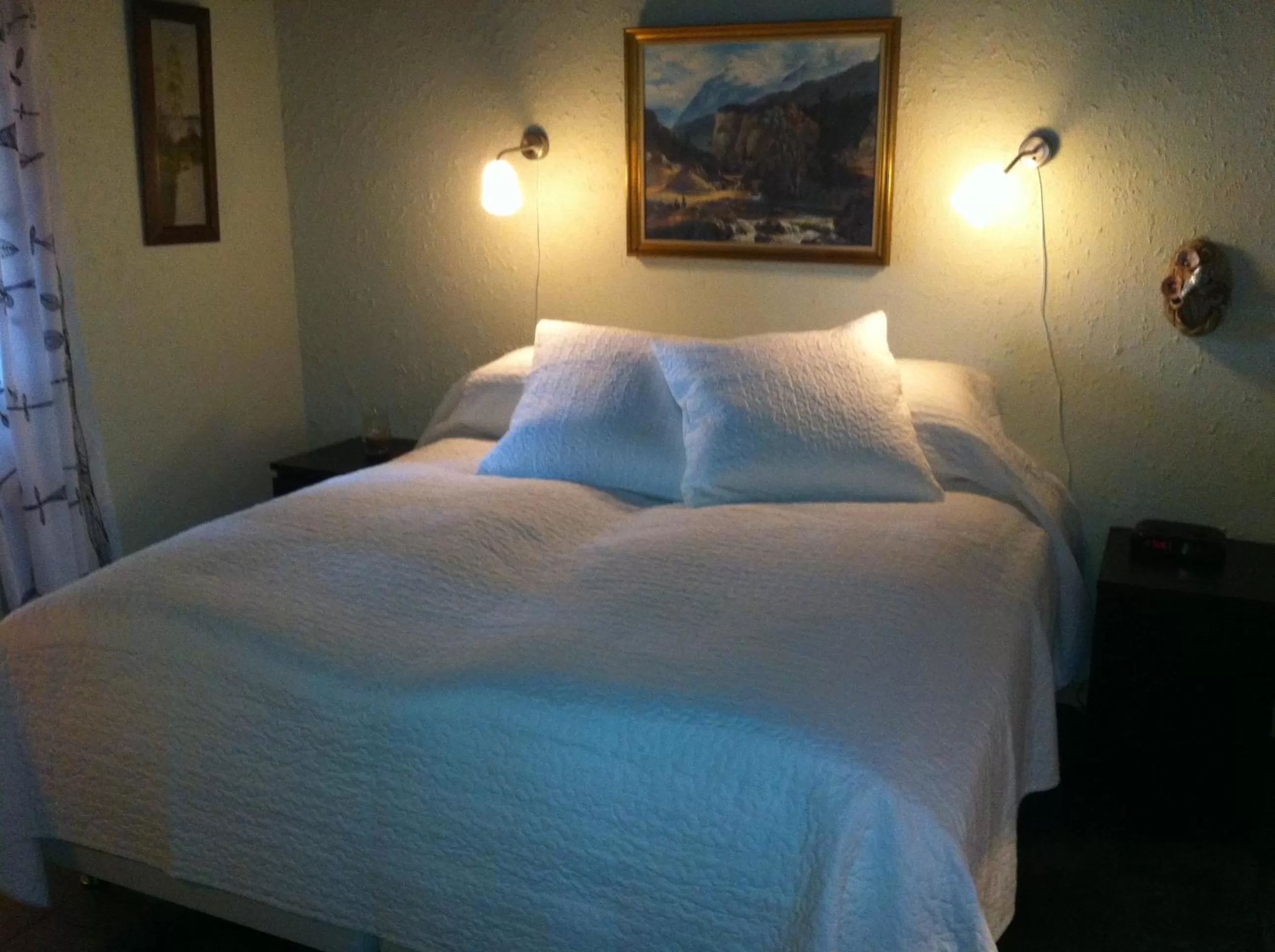 Bed in Mattisgården Bed & Breakfast