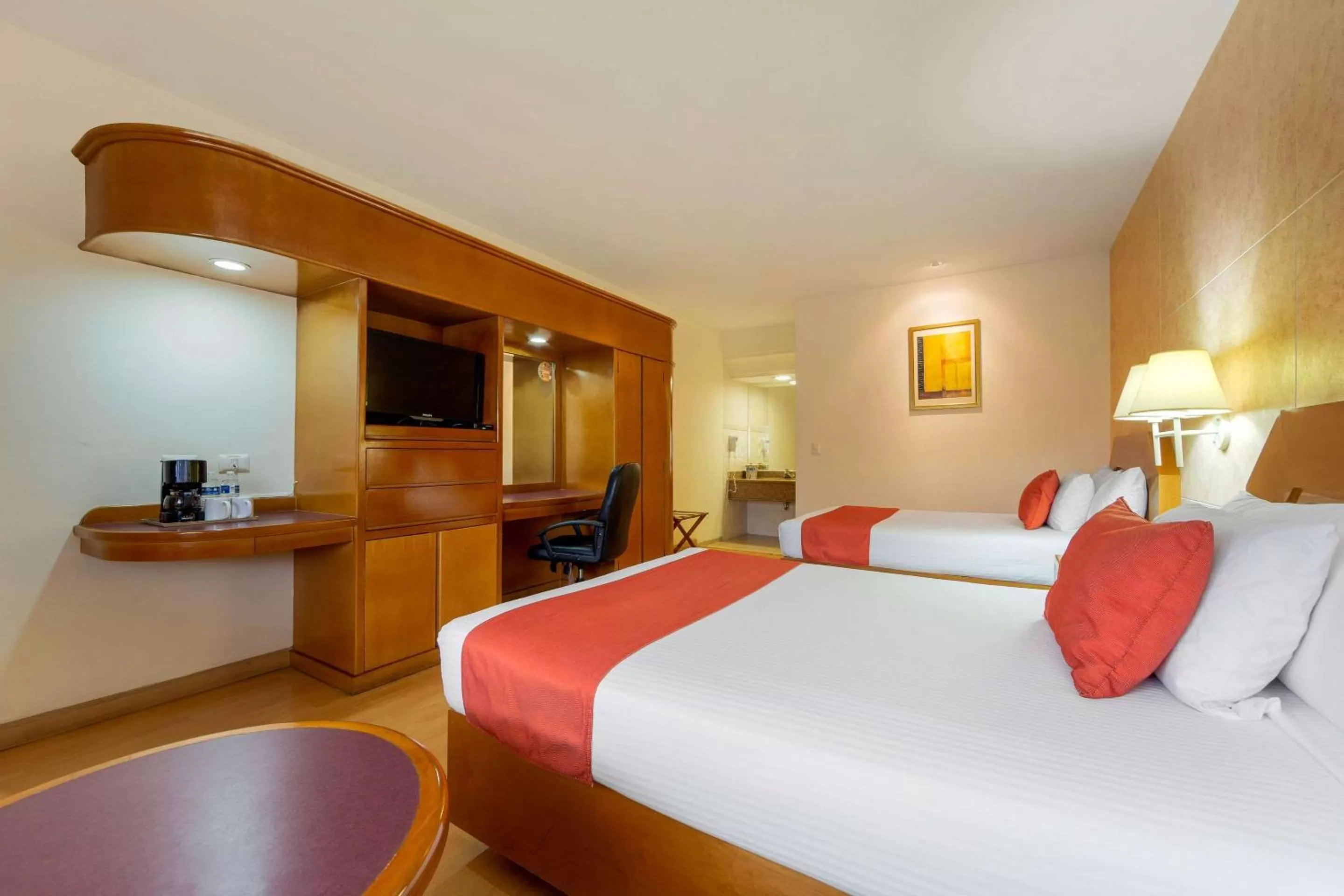 Photo of the whole room, Bed in Comfort Inn Monterrey Norte